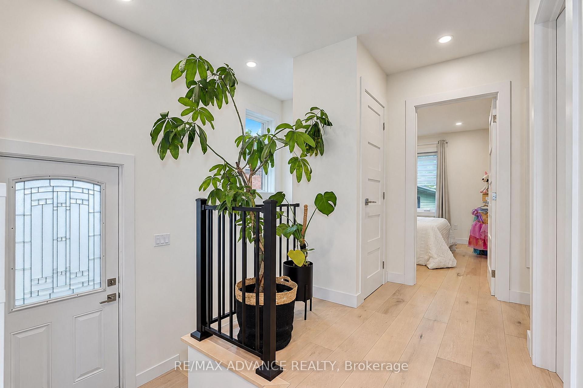 Photo 21 of 39 Janet Boulevard, Scarborough, Wexford-Maryvale — HOMEH