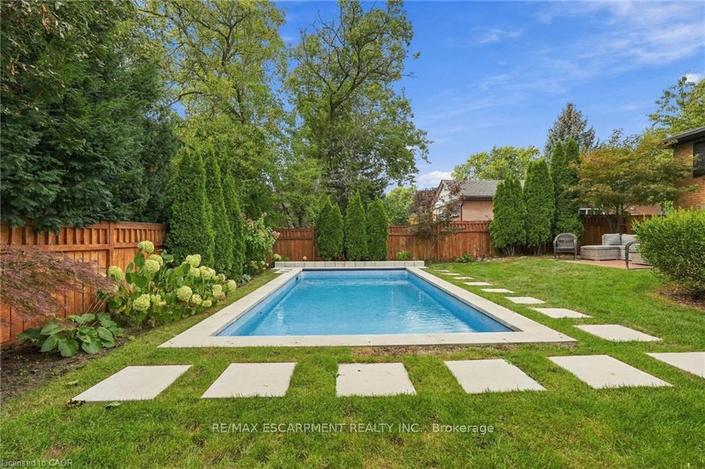 Photo 3 of 194 Foxbar Road, Burlington, Appleby — HOMEH