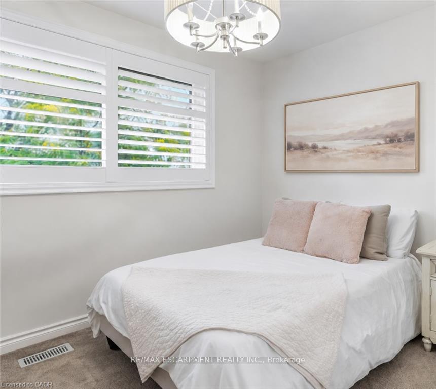 Photo 16 of 194 Foxbar Road, Burlington, Appleby — HOMEH
