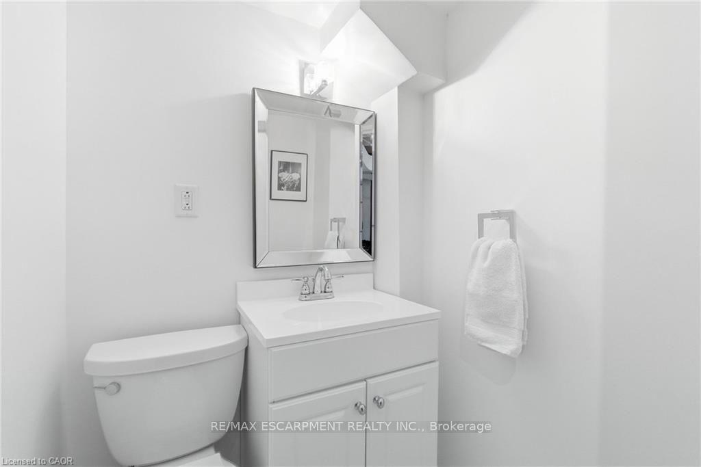Photo 21 of 194 Foxbar Road, Burlington, Appleby — HOMEH