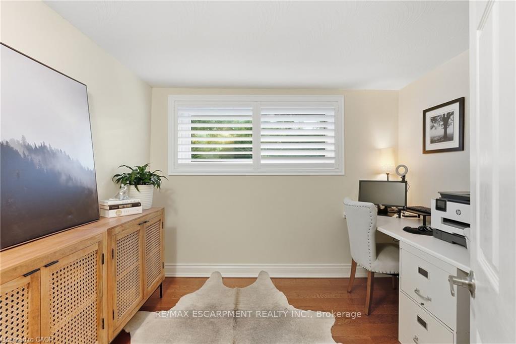 Photo 23 of 194 Foxbar Road, Burlington, Appleby — HOMEH