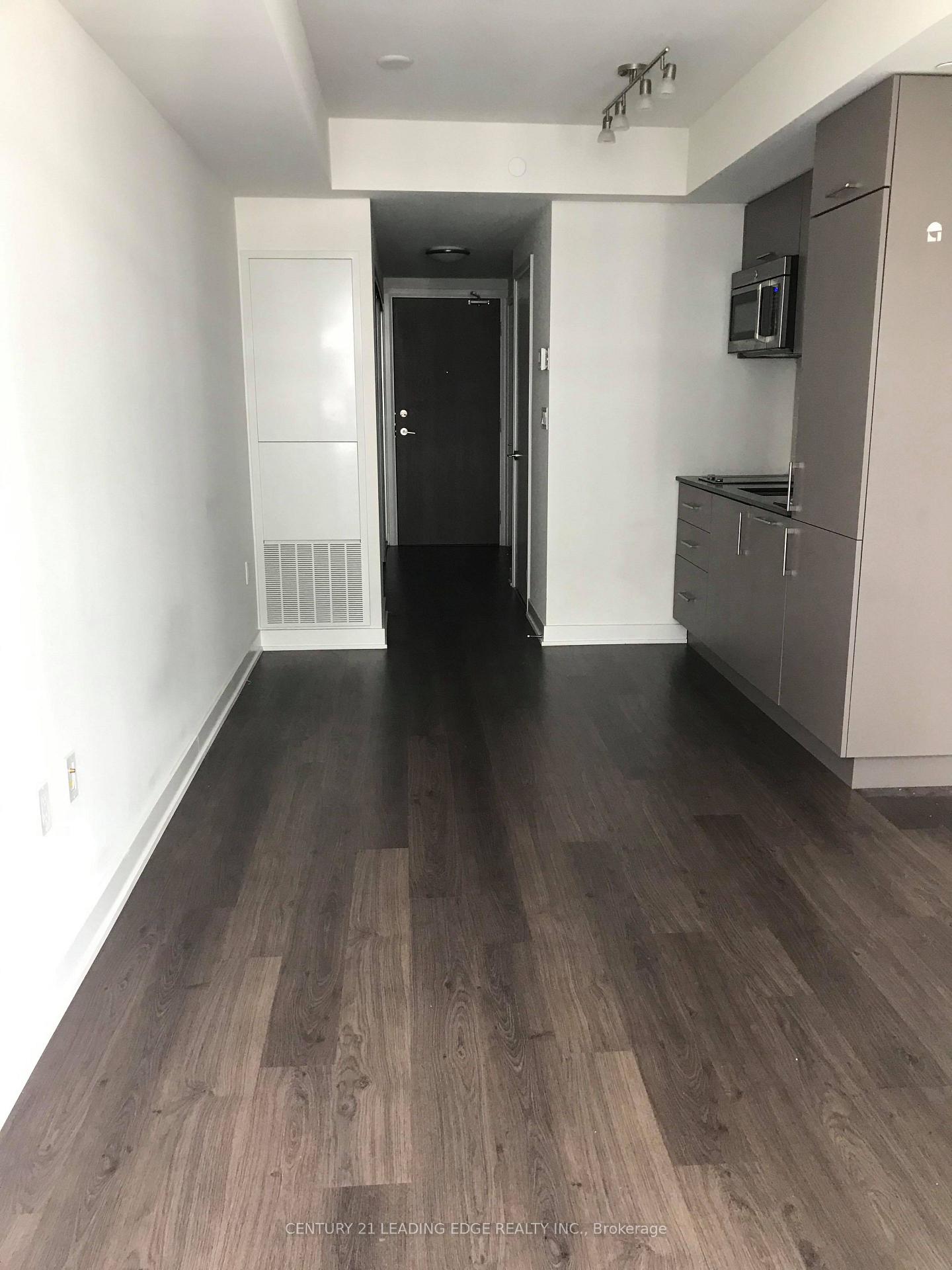 Photo 4 of Unit 1116W, 27 Bathurst Street, Toronto, Waterfront Communities — HOMEH