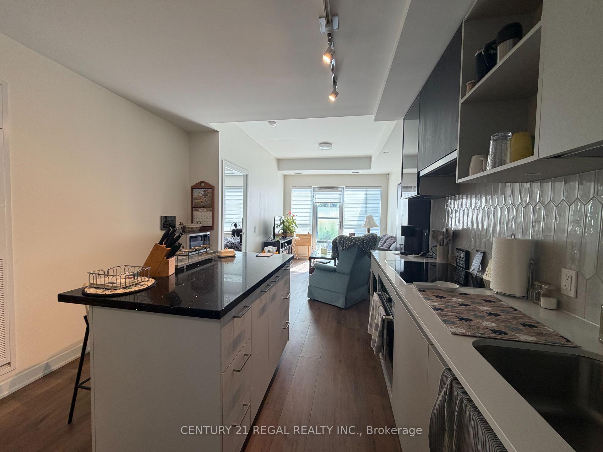 Photo 3 of Unit 101, 395 Dundas Street W, Oakville, Glenorchy — HOMEH