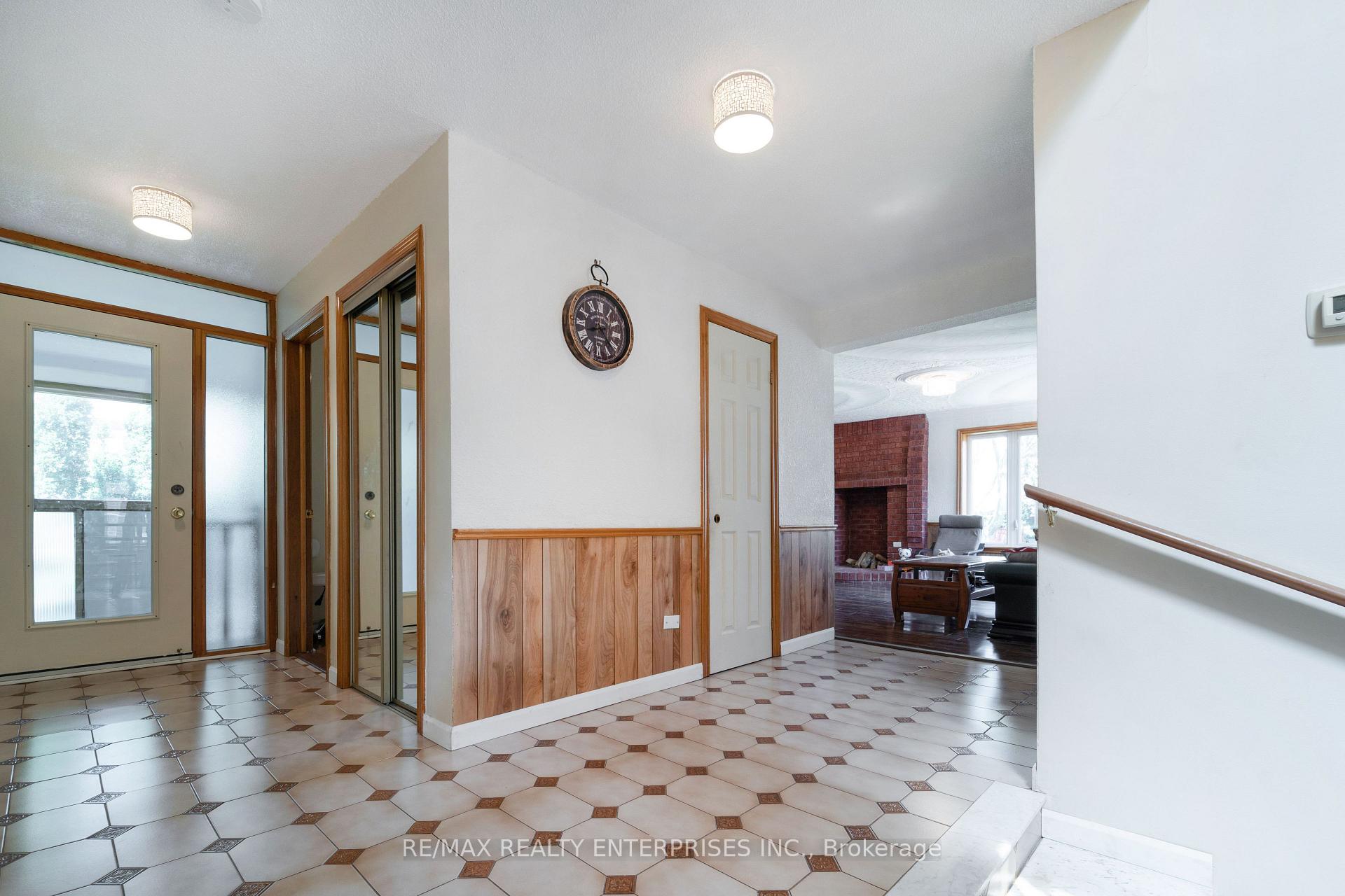 Photo 10 of 1351 Haig Boulevard, Mississauga, Lakeview — HOMEH