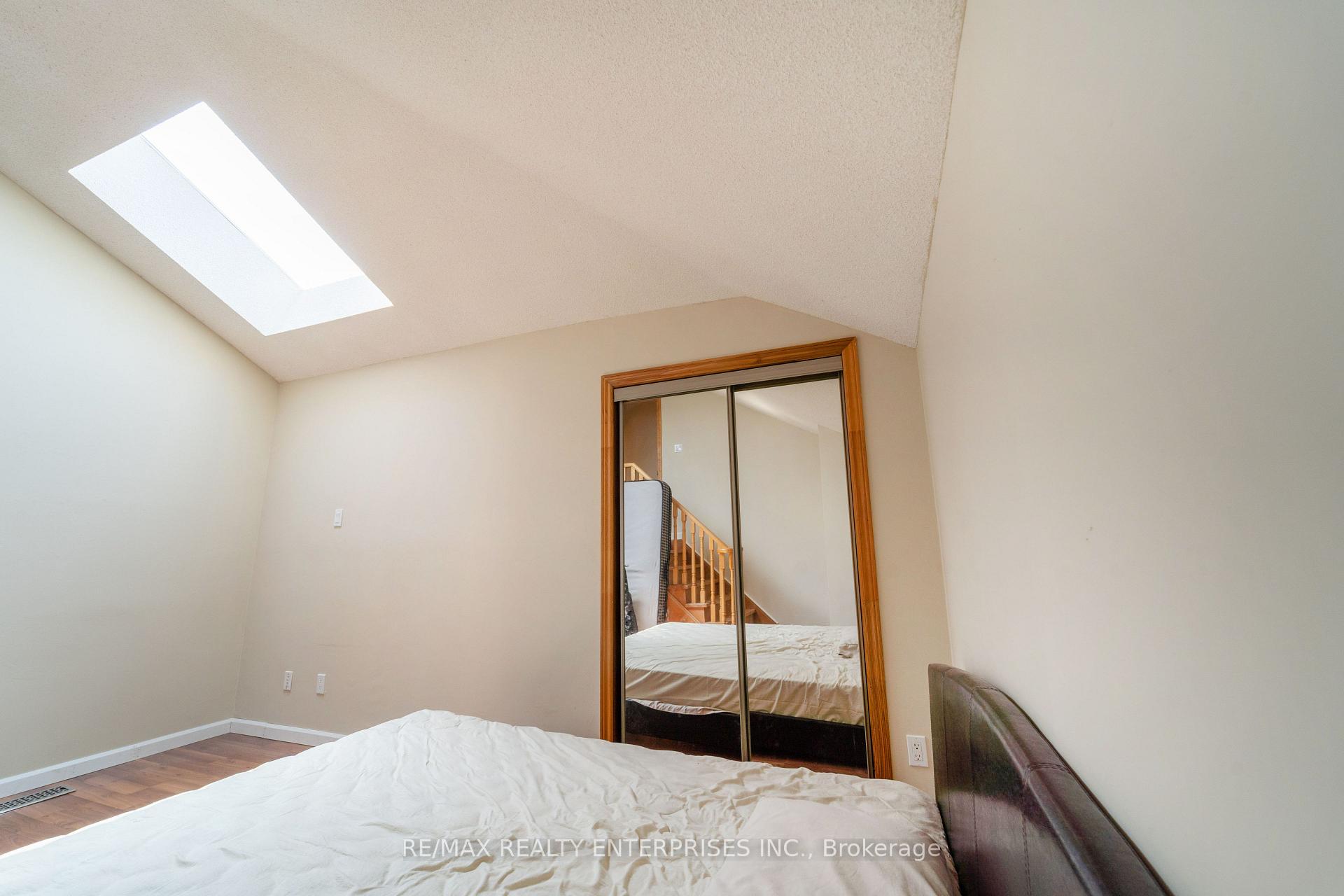 Photo 17 of 1351 Haig Boulevard, Mississauga, Lakeview — HOMEH