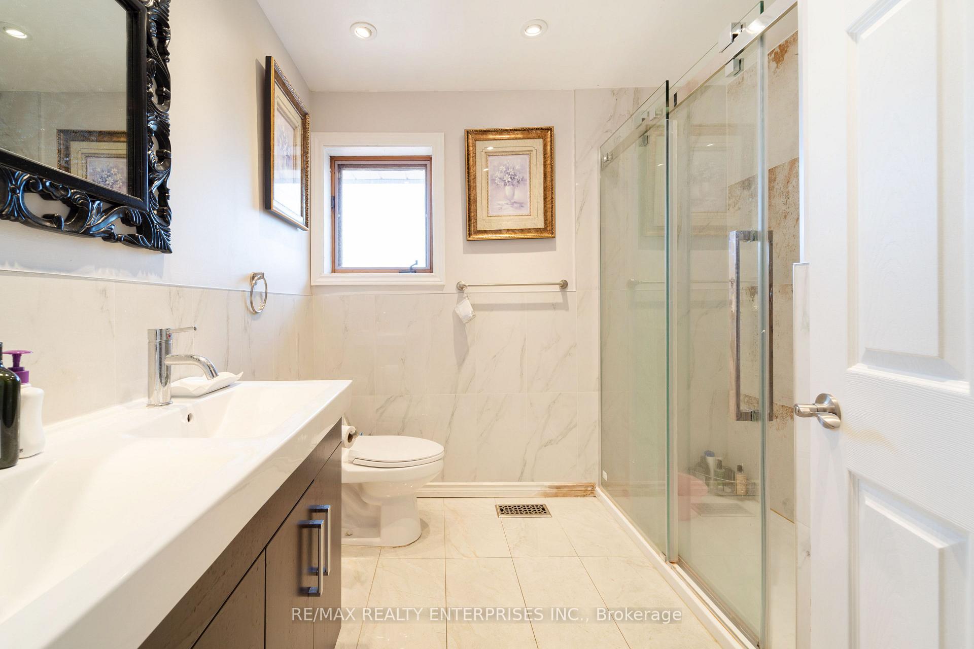 Photo 18 of 1351 Haig Boulevard, Mississauga, Lakeview — HOMEH