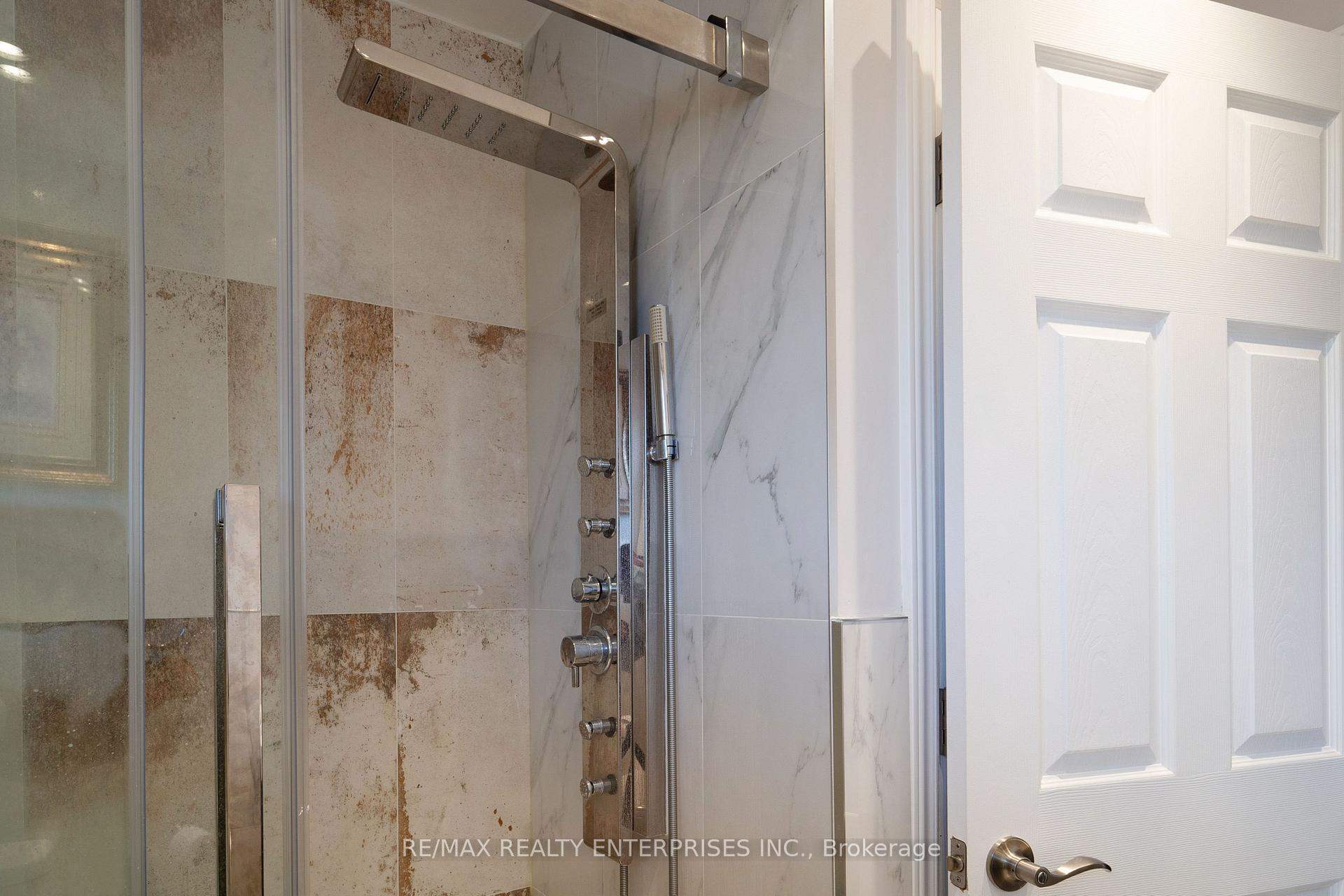 Photo 19 of 1351 Haig Boulevard, Mississauga, Lakeview — HOMEH