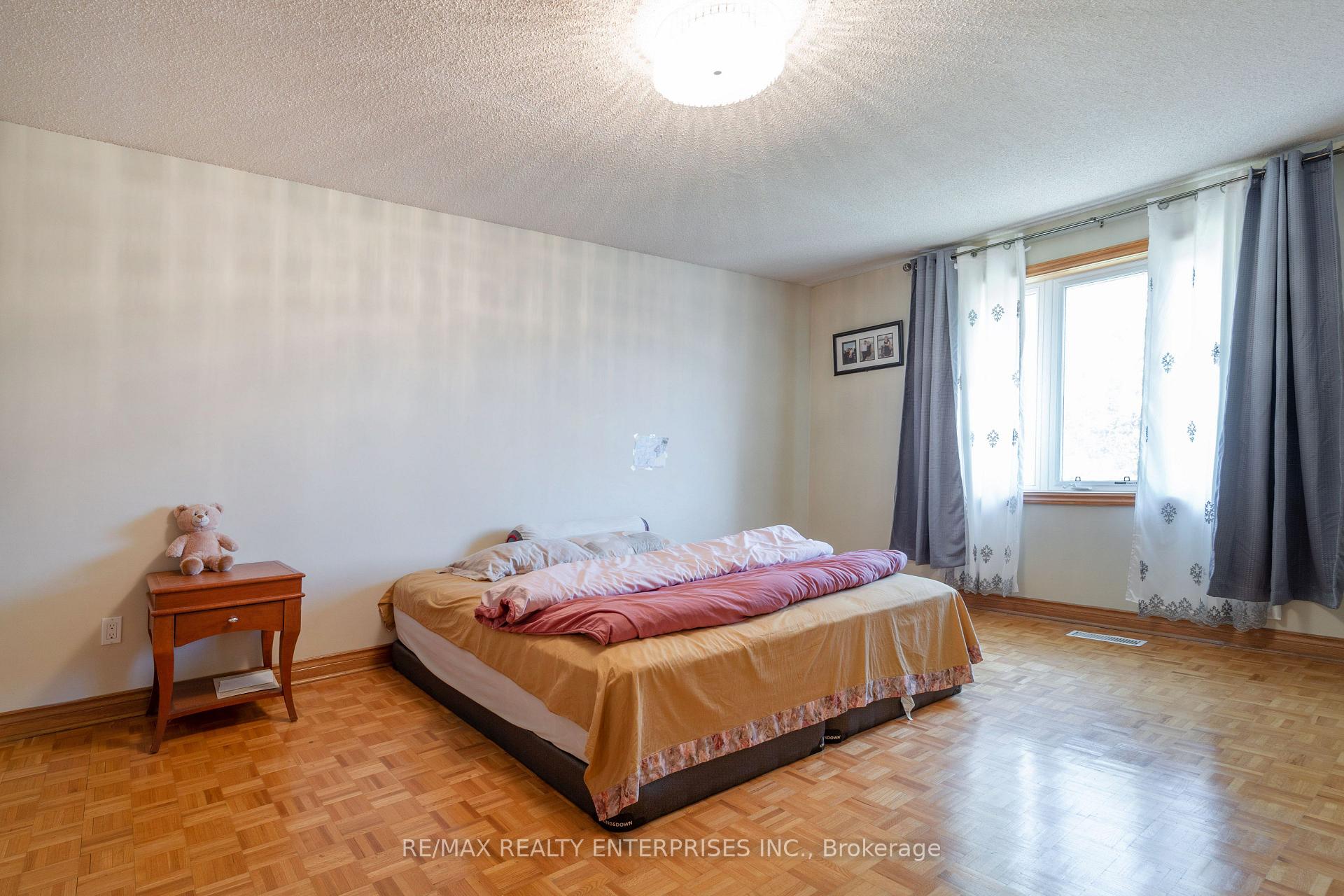 Photo 21 of 1351 Haig Boulevard, Mississauga, Lakeview — HOMEH