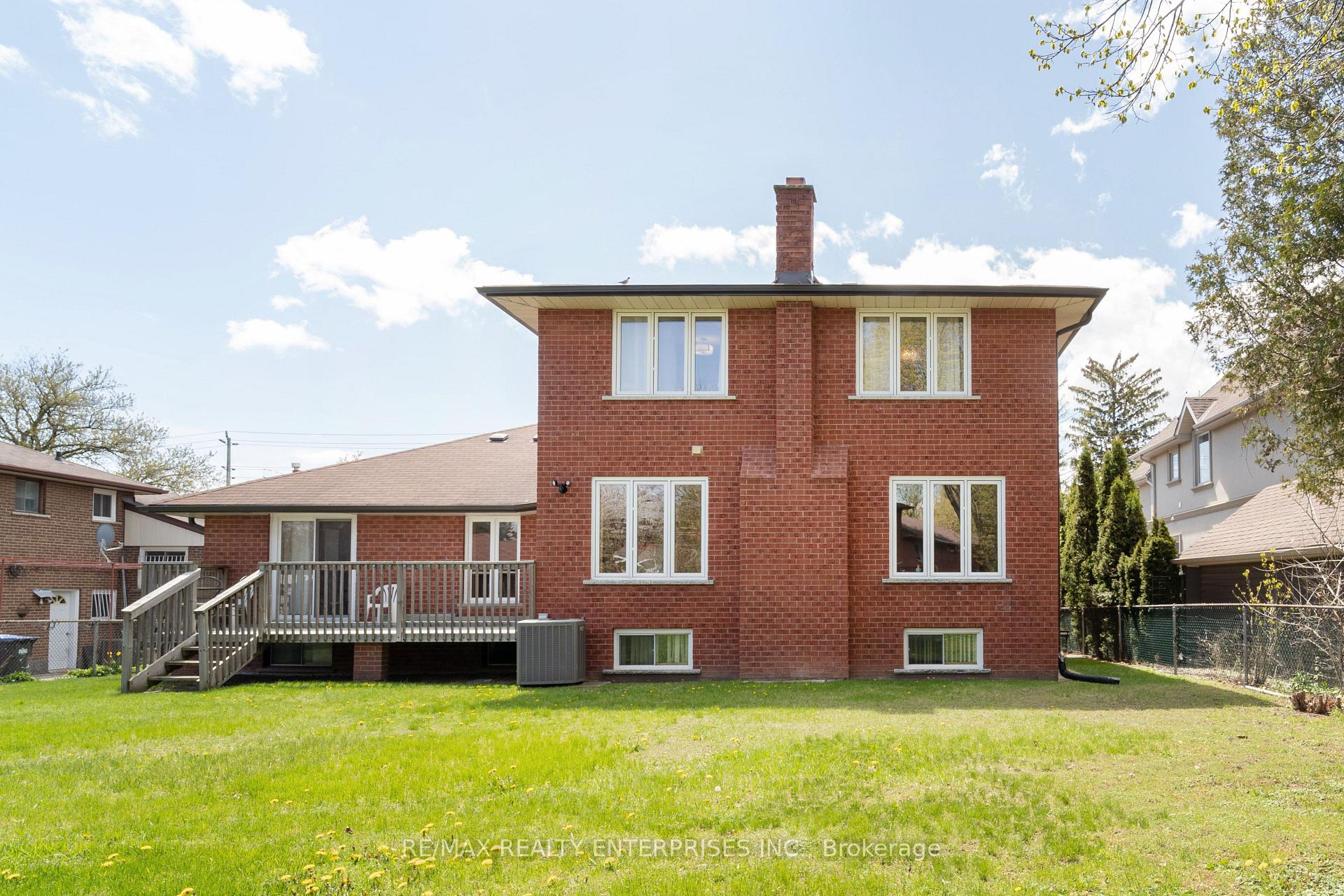 Photo 30 of 1351 Haig Boulevard, Mississauga, Lakeview — HOMEH