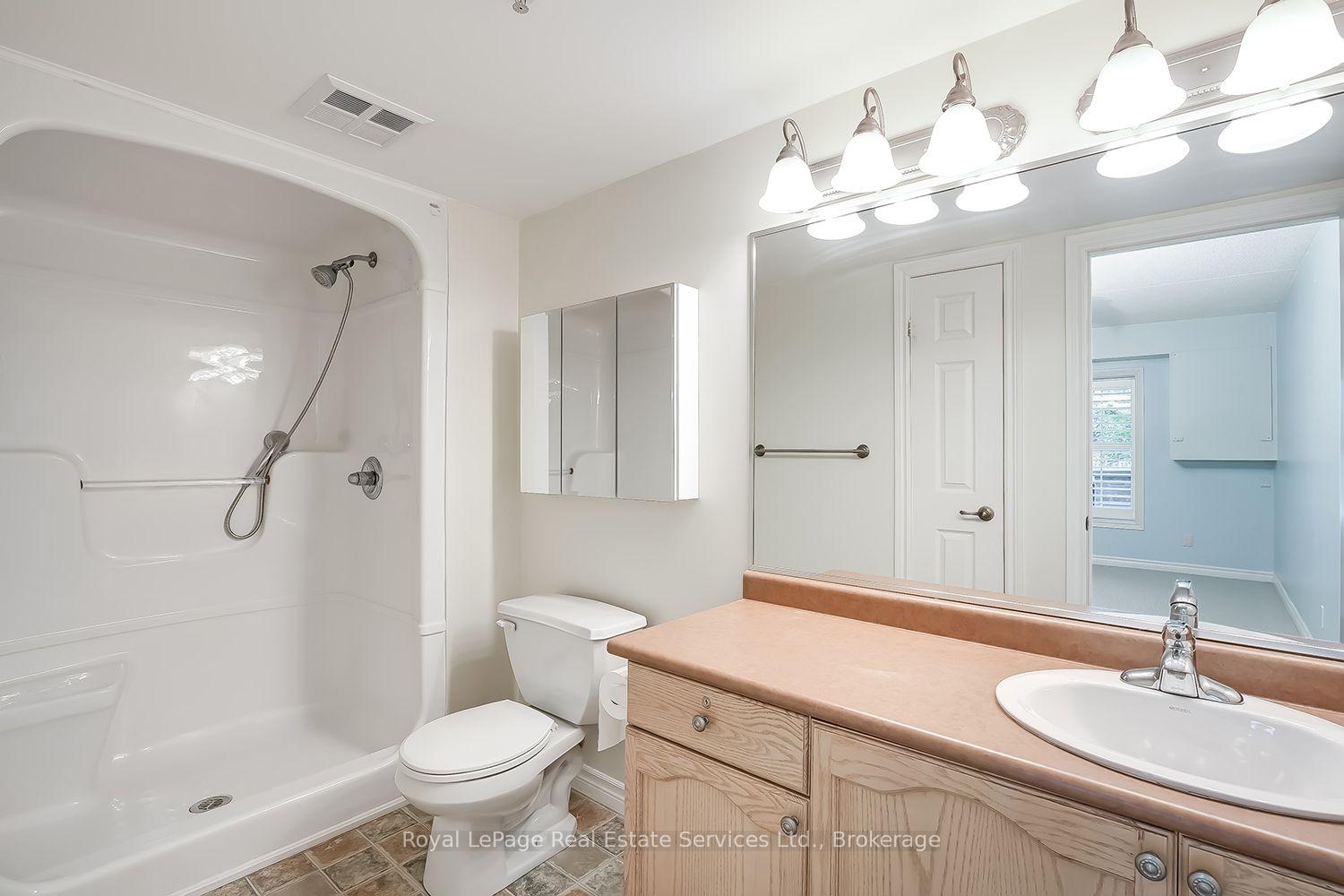 Photo 6 of Unit 111, 1460 Bishops Gate, Oakville, Glen Abbey — HOMEH