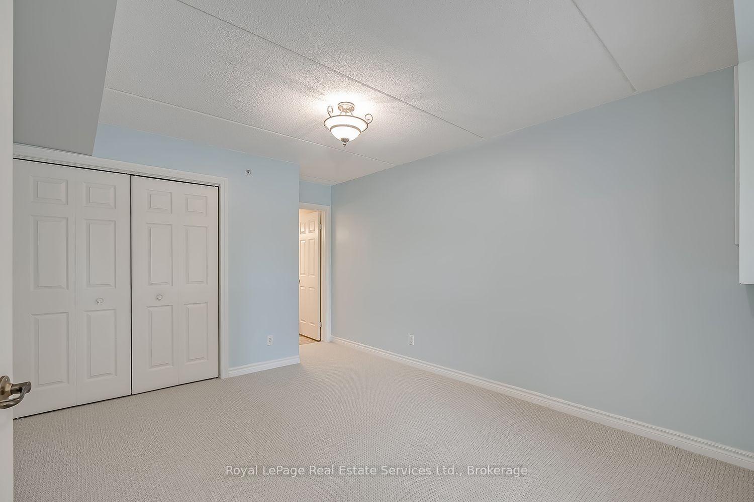 Photo 5 of Unit 111, 1460 Bishops Gate, Oakville, Glen Abbey — HOMEH