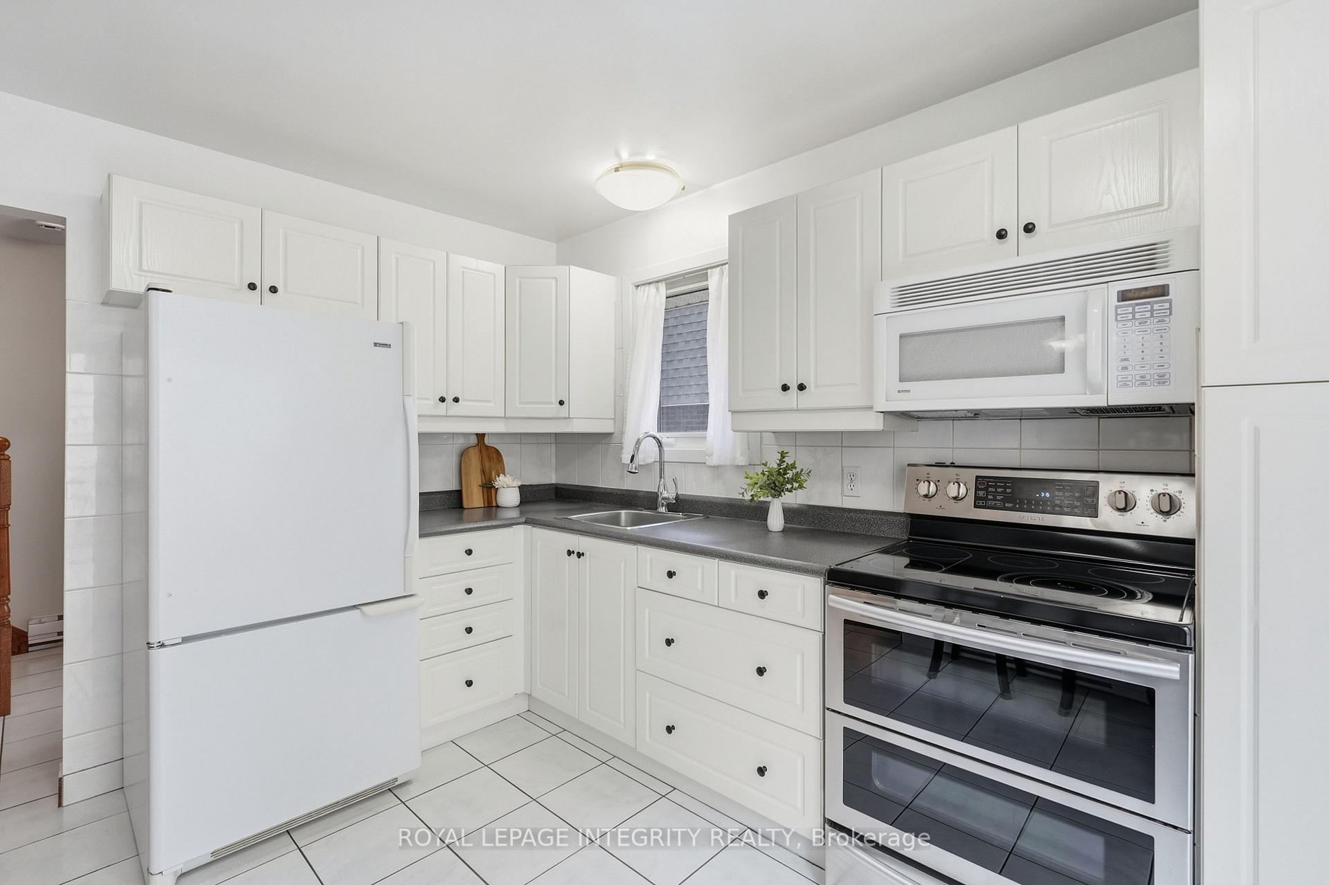Photo 8 of 248 Salter Crescent, Ottawa, Kanata - Beaverbrook — HOMEH