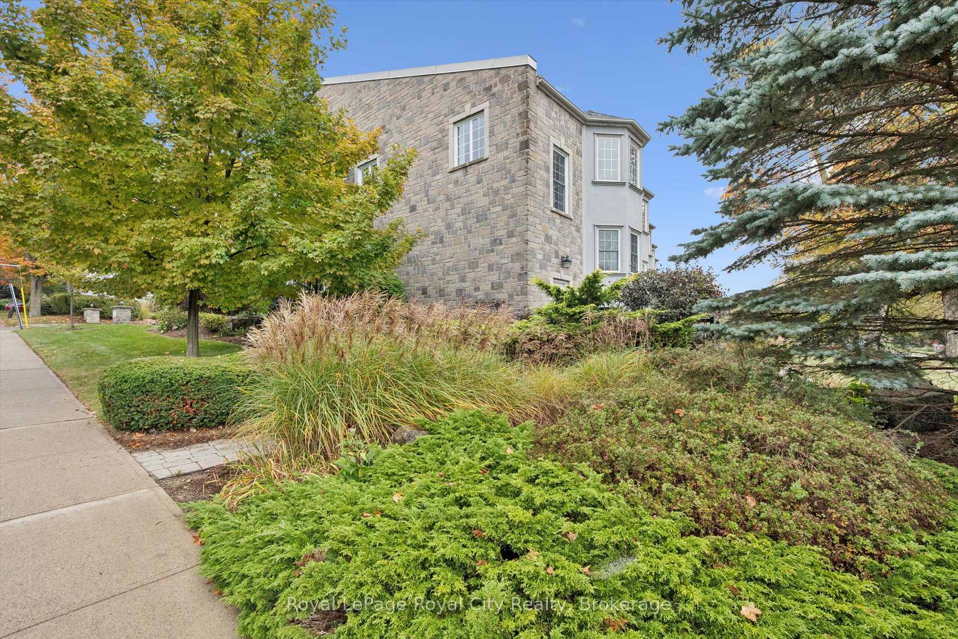 Photo 40 of Unit 6, 12 Glasgow Street S, Guelph, Downtown — HOMEH