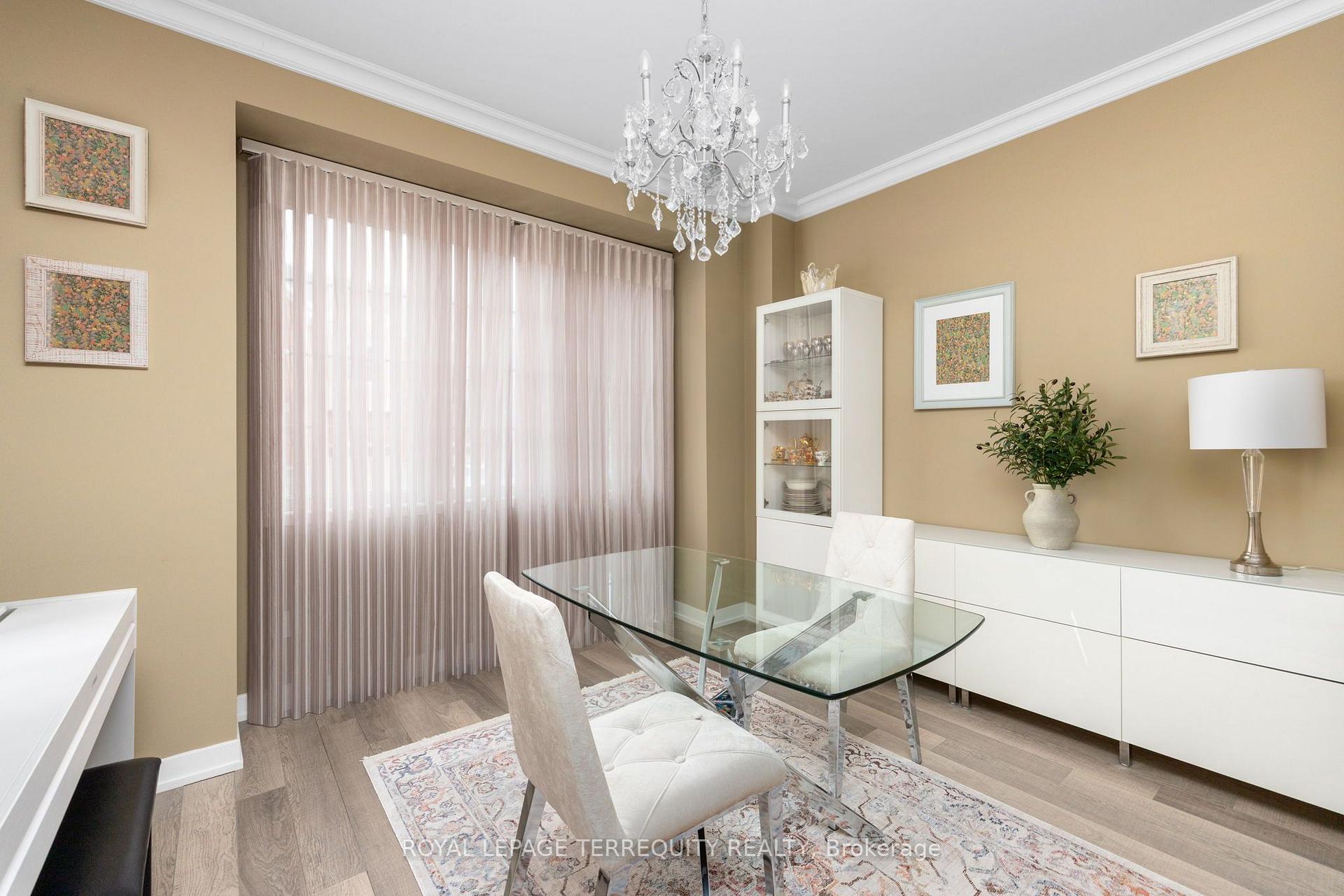Photo 16 of 22 Harcourt Street, Vaughan, Patterson — HOMEH