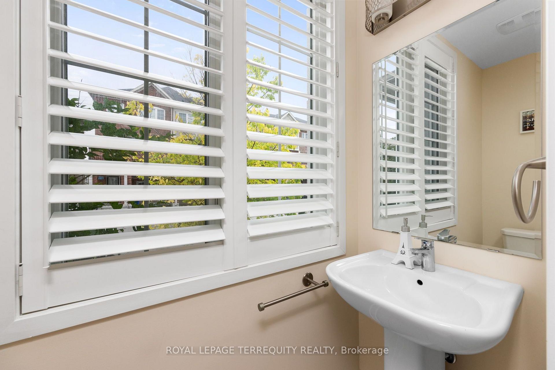 Photo 18 of 22 Harcourt Street, Vaughan, Patterson — HOMEH
