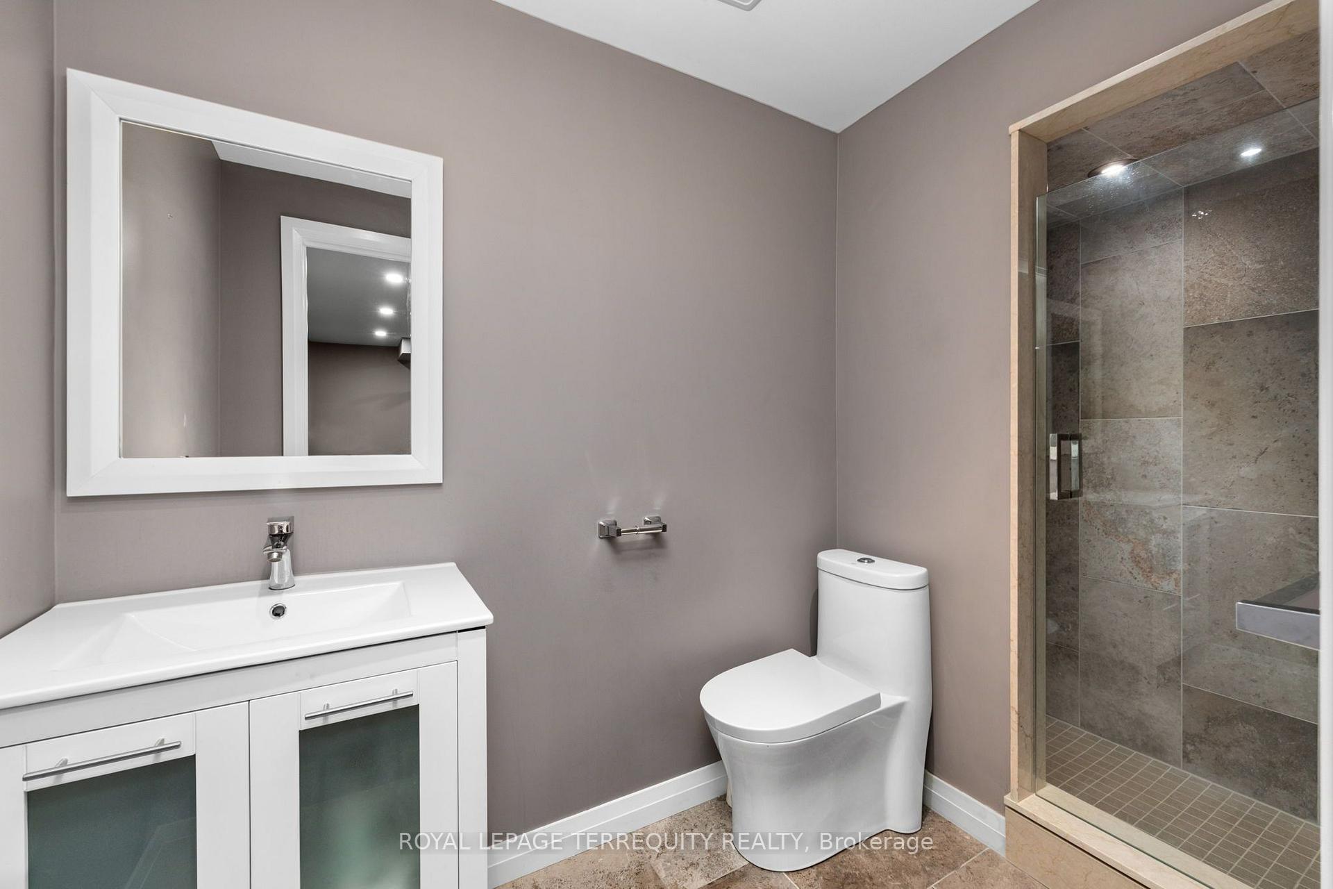 Photo 34 of 22 Harcourt Street, Vaughan, Patterson — HOMEH