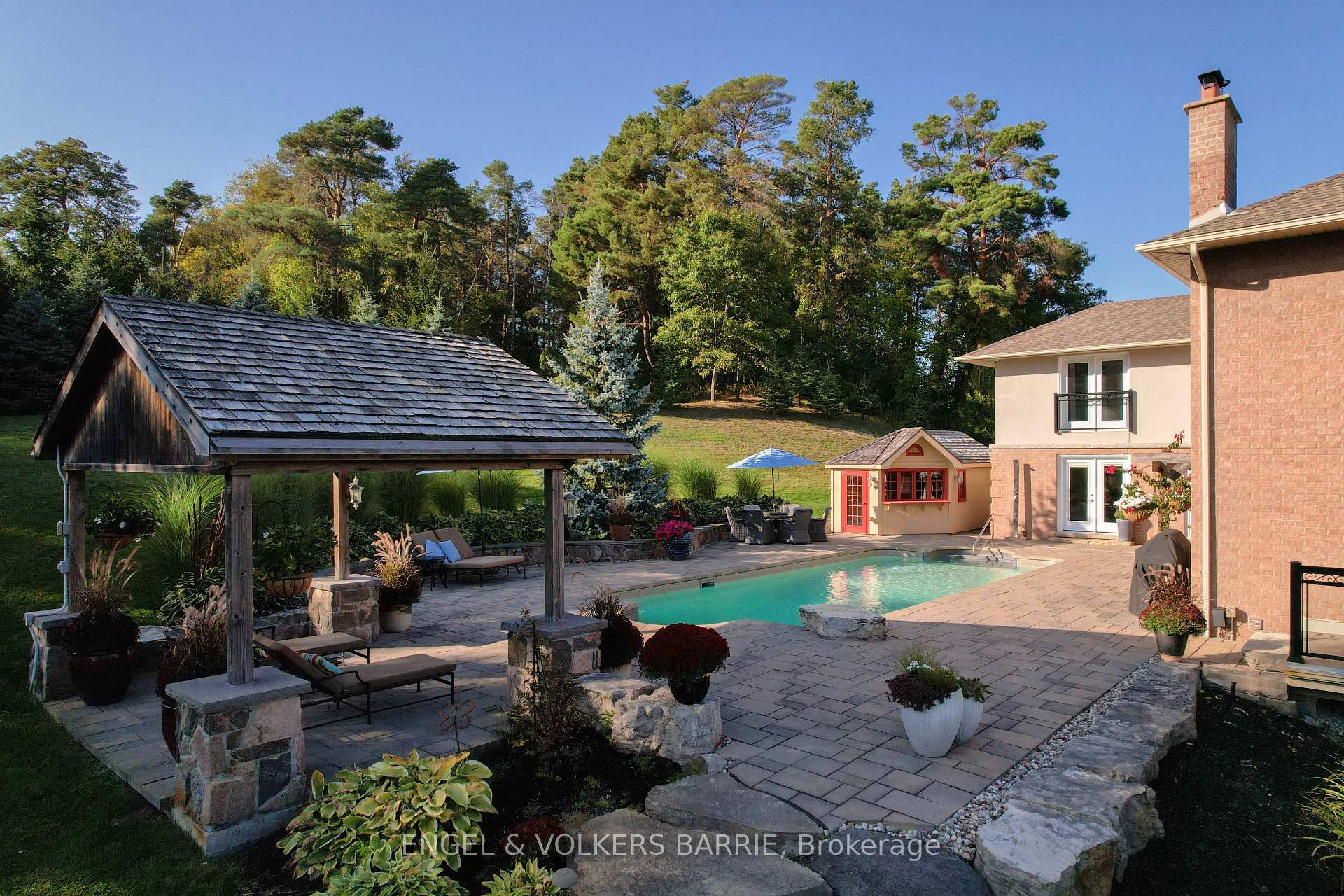 Photo 6 of 419 Goodwood Road, Uxbridge, Rural Uxbridge — HOMEH