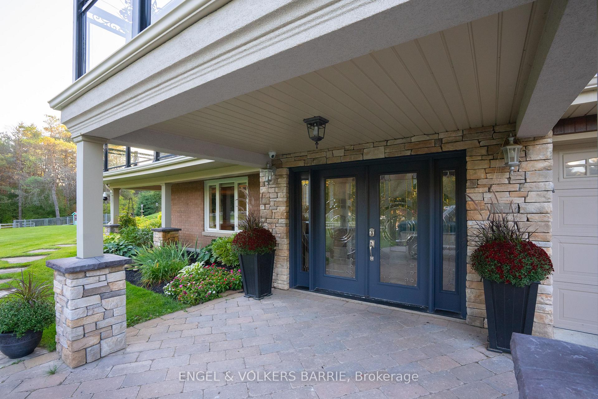 Photo 7 of 419 Goodwood Road, Uxbridge, Rural Uxbridge — HOMEH
