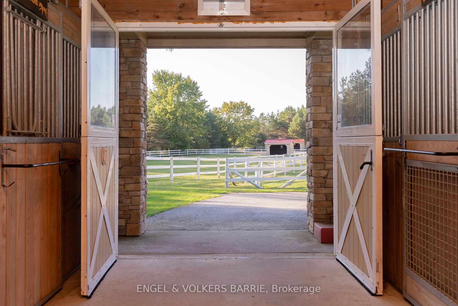 Photo 22 of 419 Goodwood Road, Uxbridge, Rural Uxbridge — HOMEH