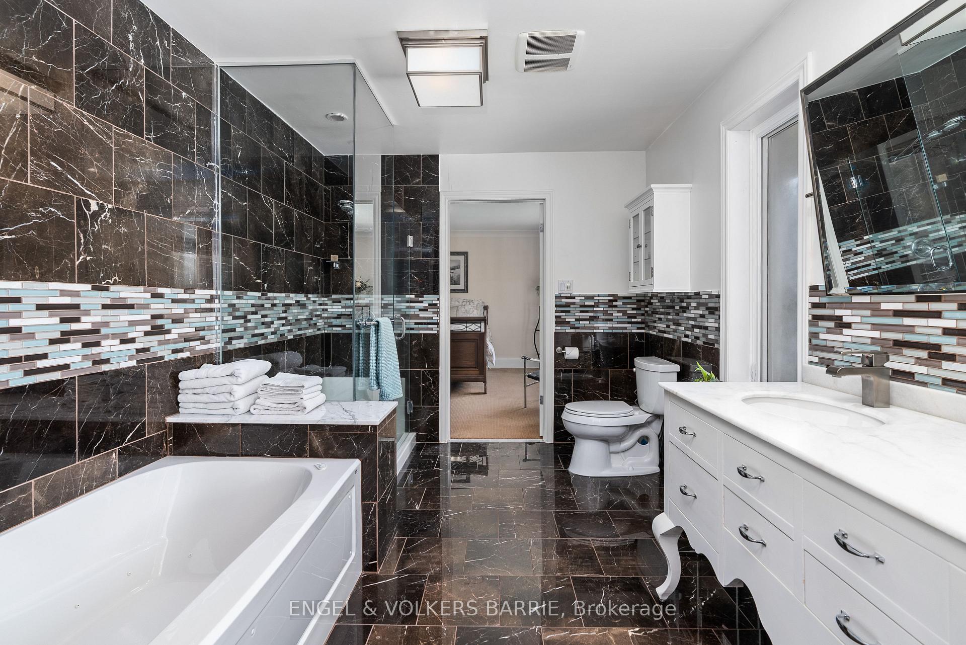 Photo 29 of 419 Goodwood Road, Uxbridge, Rural Uxbridge — HOMEH