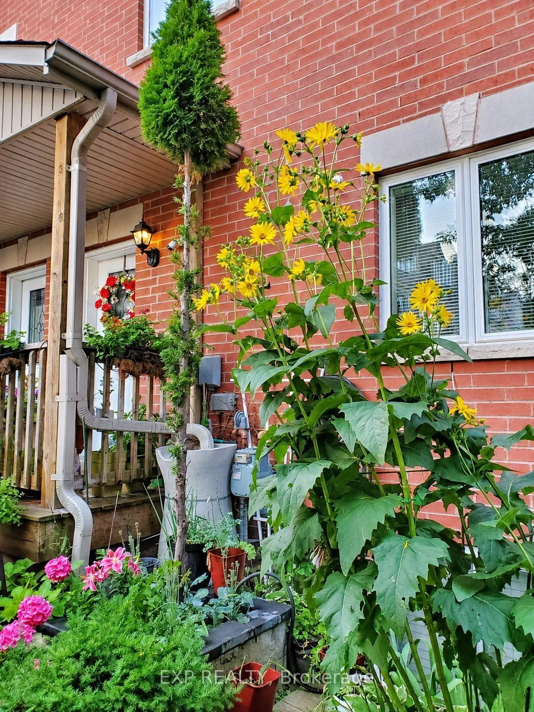 Photo 14 of Unit 5, 736 Kingston Road, Toronto, East End-Danforth — HOMEH