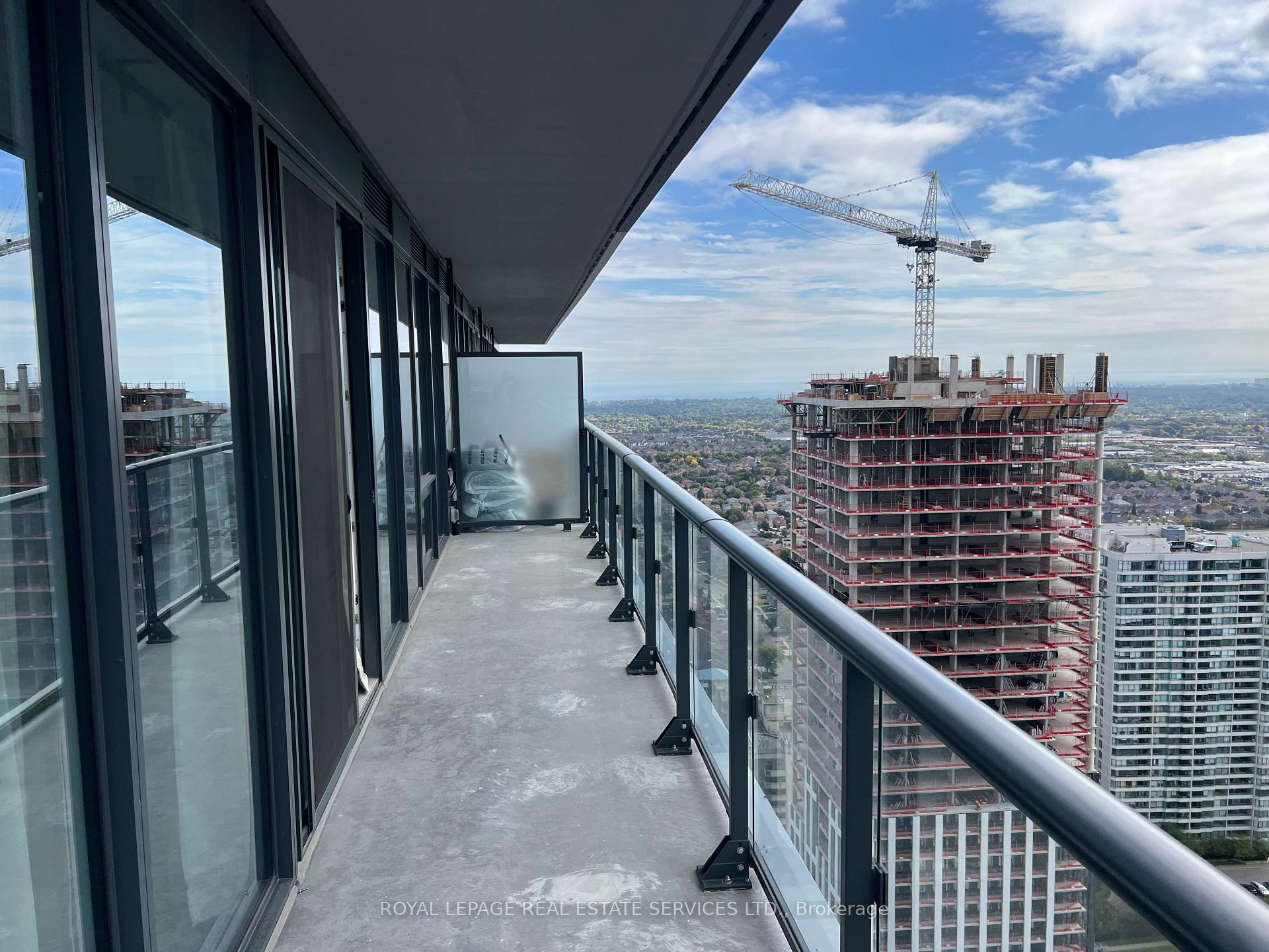 Photo 9 of Unit 3702, 448 Burnhamthorpe Road, Mississauga, City Centre — HOMEH