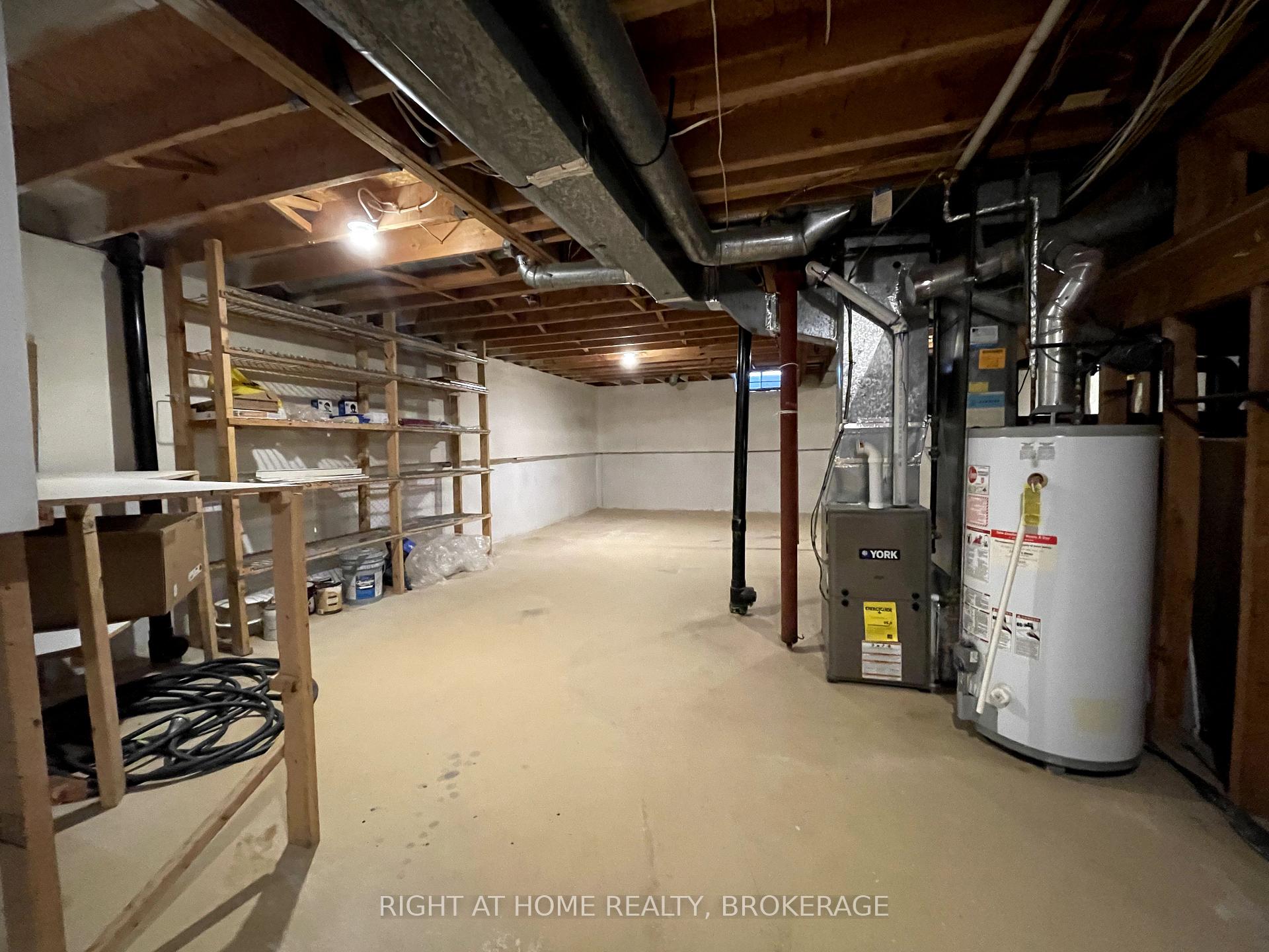 Photo 19 of 1207 Potters Wheel Crescent, Oakville, Glen Abbey — HOMEH