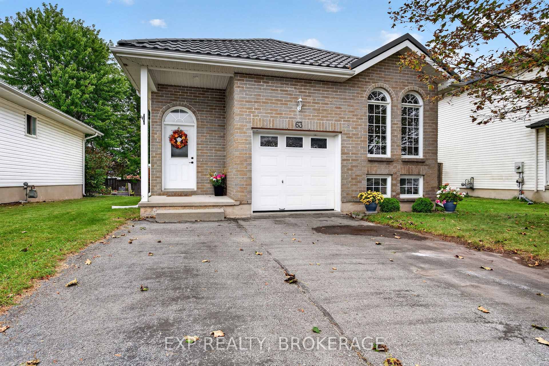 Photo 4 of 63 Speers Boulevard, Loyalist, Amherstview — HOMEH