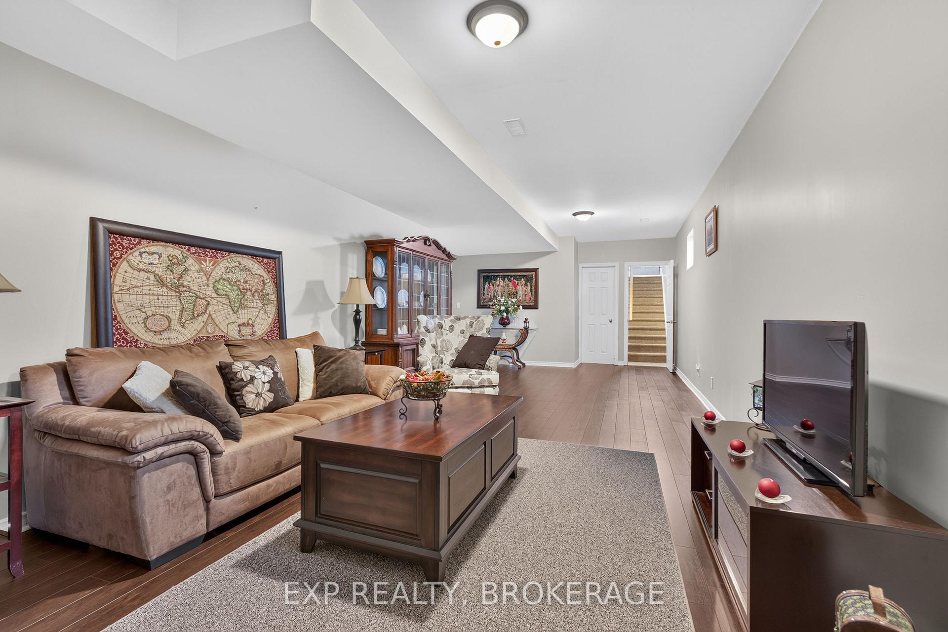 Photo 30 of 63 Speers Boulevard, Loyalist, Amherstview — HOMEH