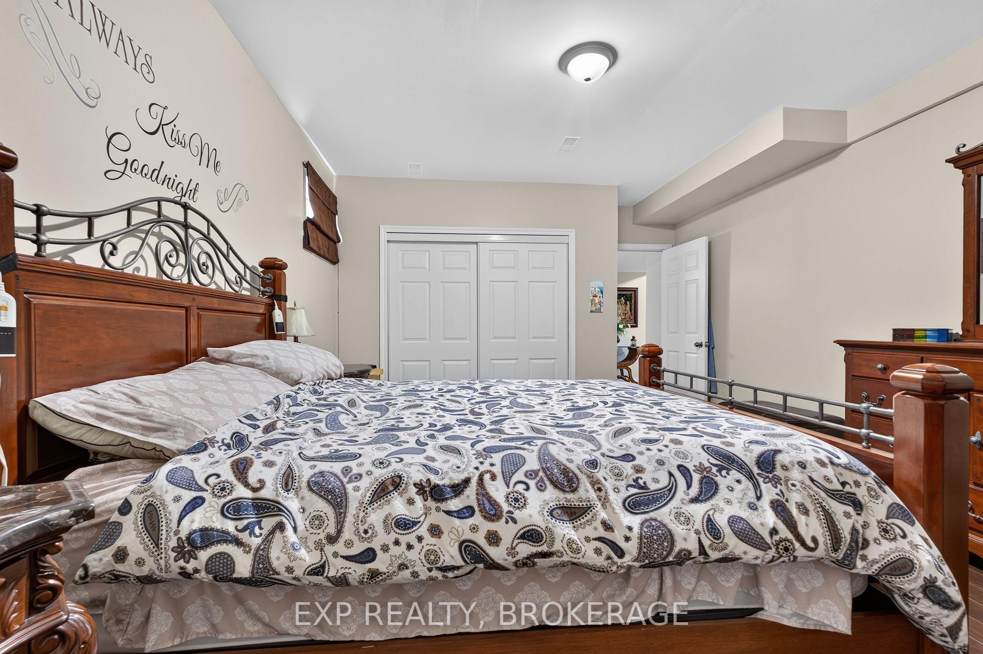 Photo 33 of 63 Speers Boulevard, Loyalist, Amherstview — HOMEH