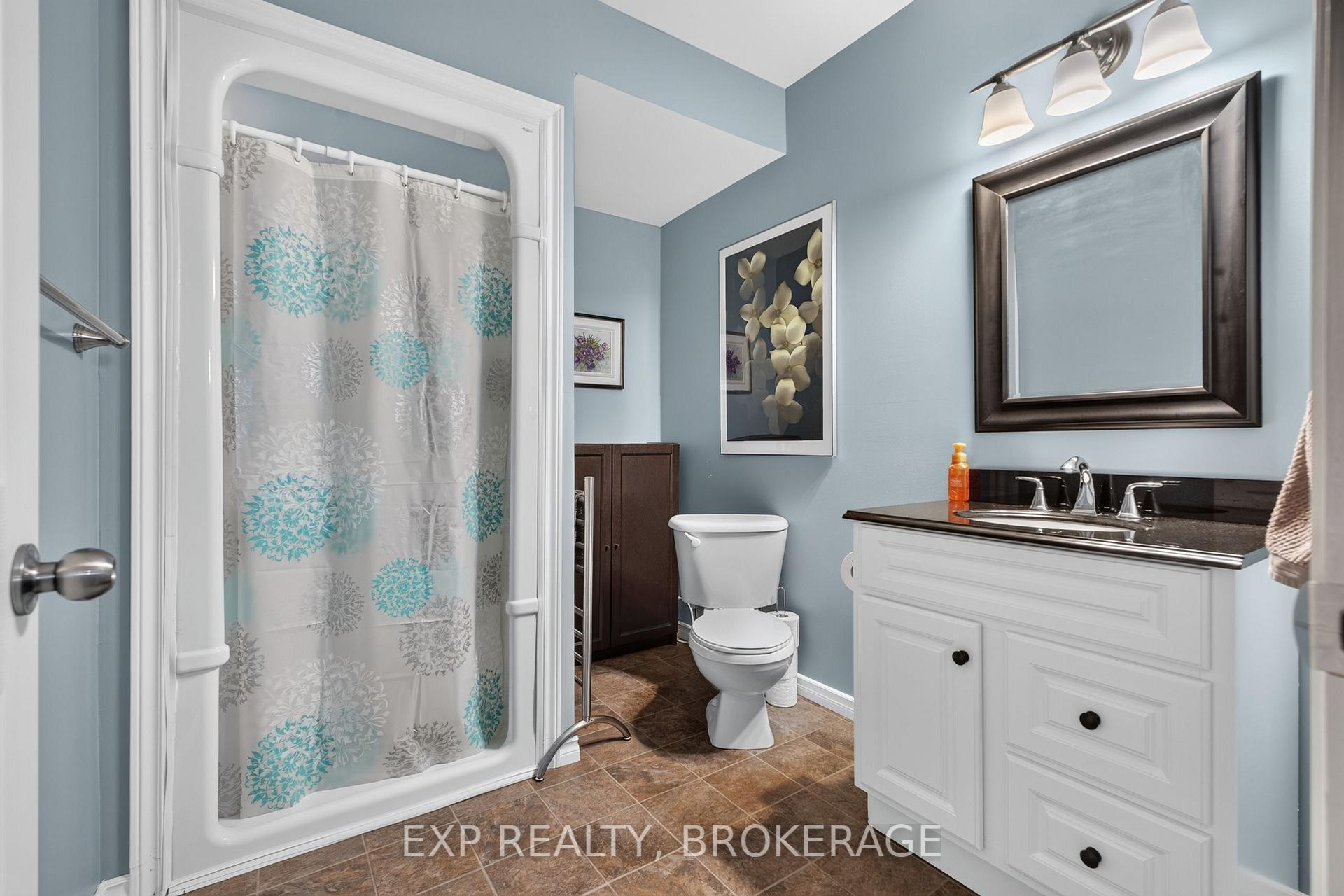 Photo 34 of 63 Speers Boulevard, Loyalist, Amherstview — HOMEH