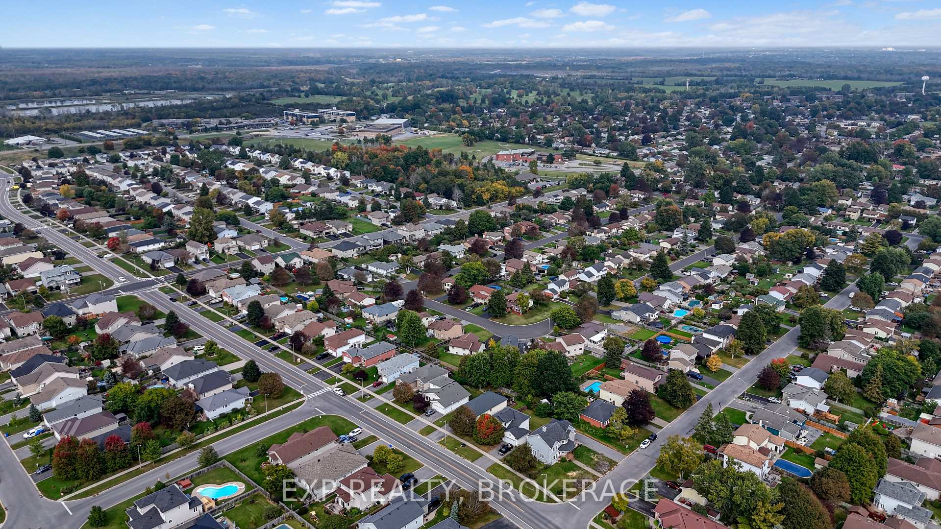 Photo 47 of 63 Speers Boulevard, Loyalist, Amherstview — HOMEH