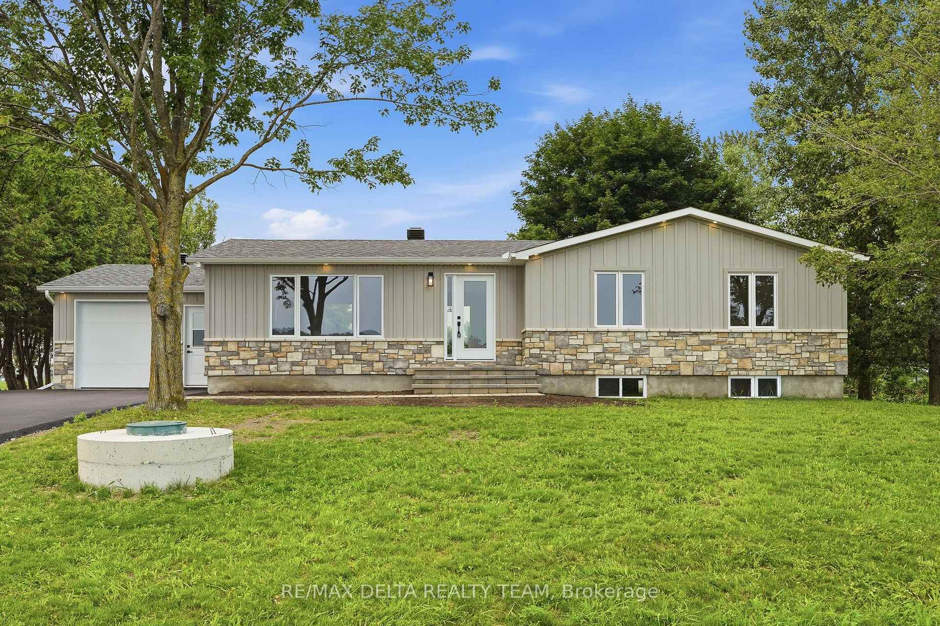 Photo of 1568 Pilon Road