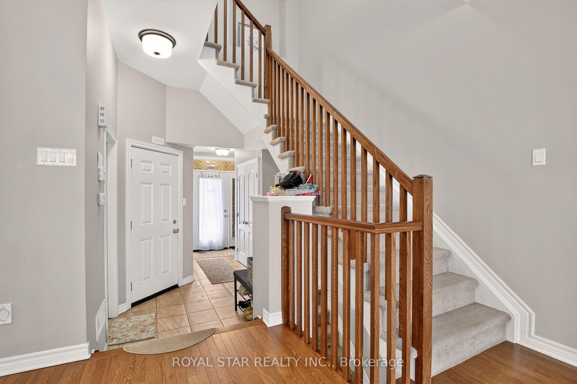 Photo 4 of 105 Eric Maloney Way, Ottawa, Blossom Park/Kemp Park/Findlay Creek — HOMEH