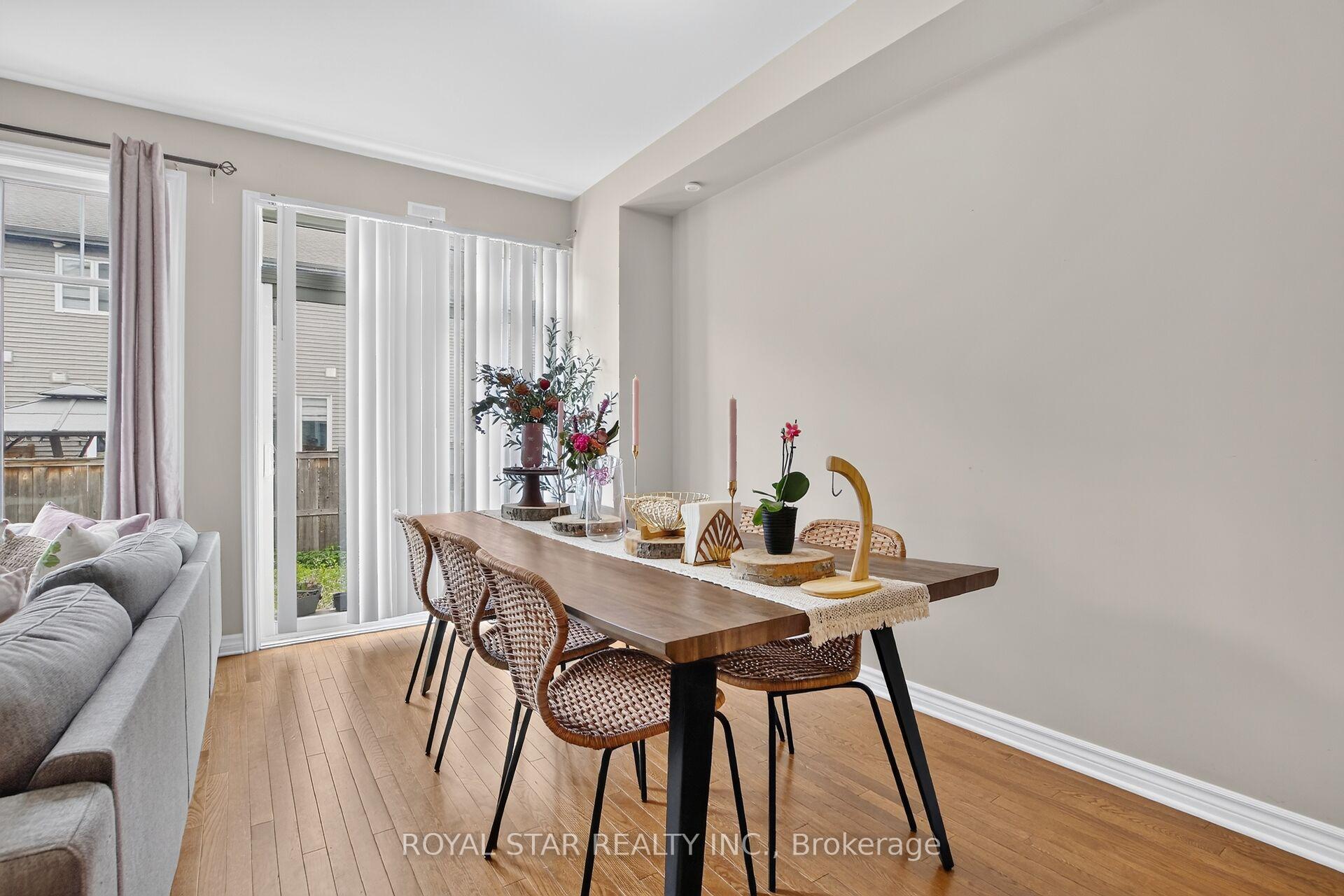 Photo 8 of 105 Eric Maloney Way, Ottawa, Blossom Park/Kemp Park/Findlay Creek — HOMEH