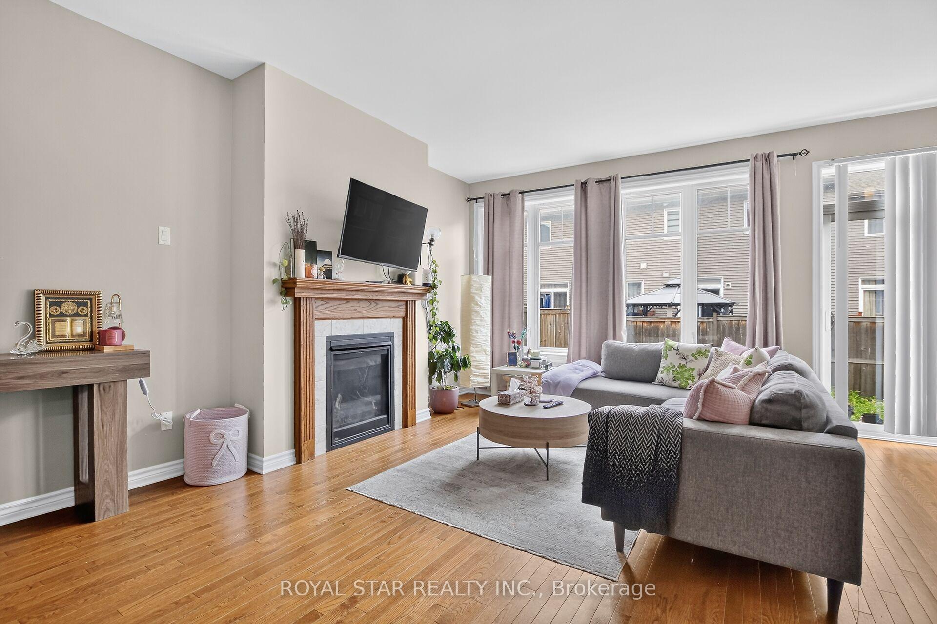 Photo 11 of 105 Eric Maloney Way, Ottawa, Blossom Park/Kemp Park/Findlay Creek — HOMEH