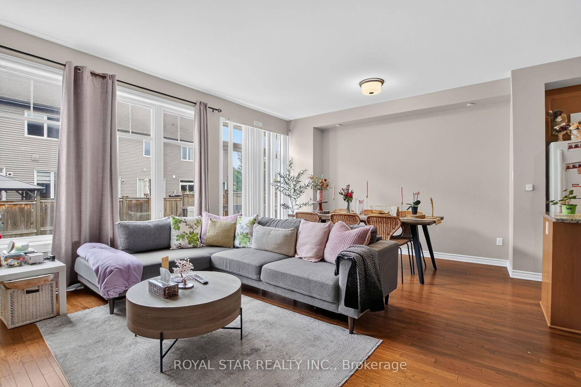Photo 15 of 105 Eric Maloney Way, Ottawa, Blossom Park/Kemp Park/Findlay Creek — HOMEH