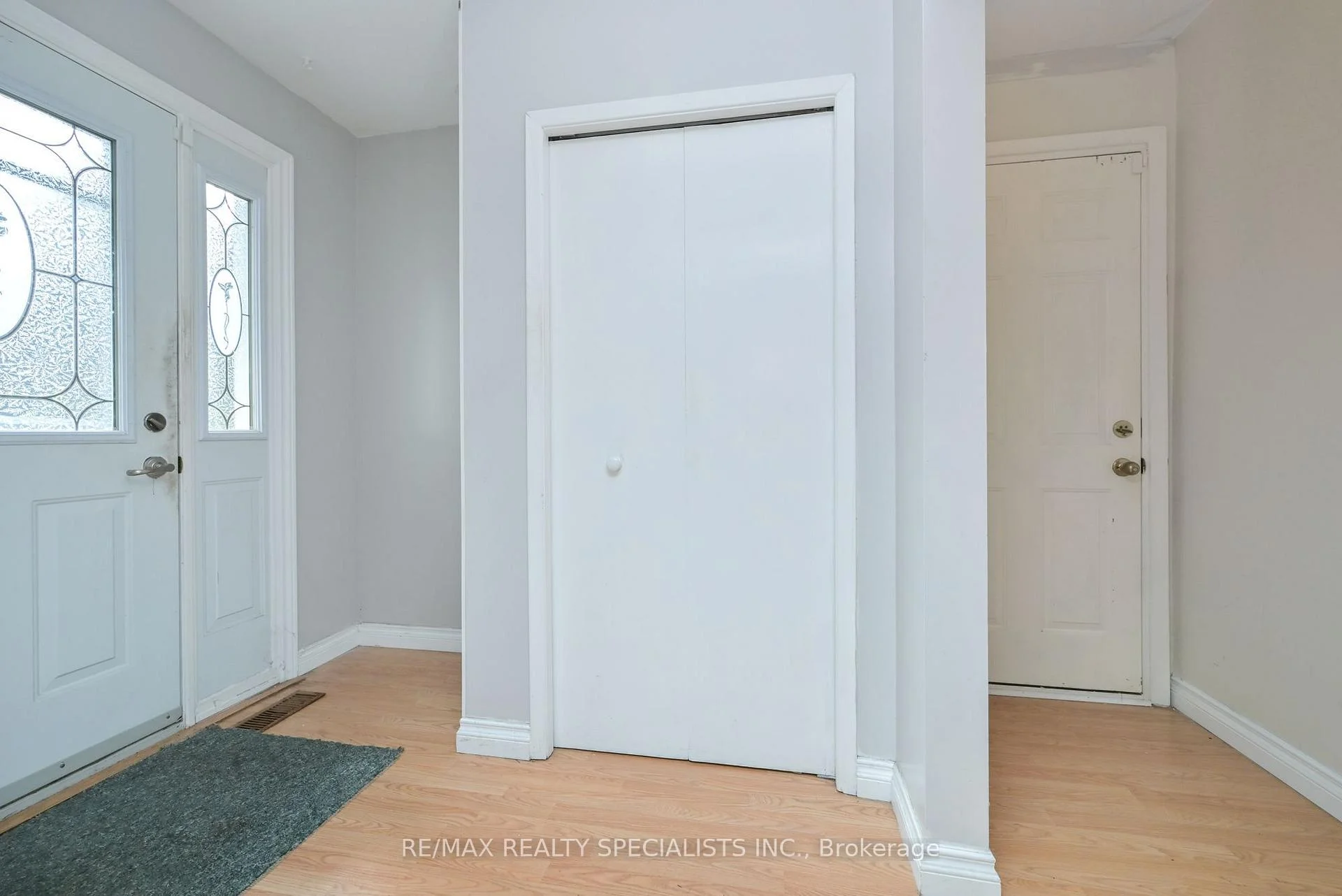 Photo 12 of 38 Algonquin Boulevard, Brampton, Avondale — HOMEH
