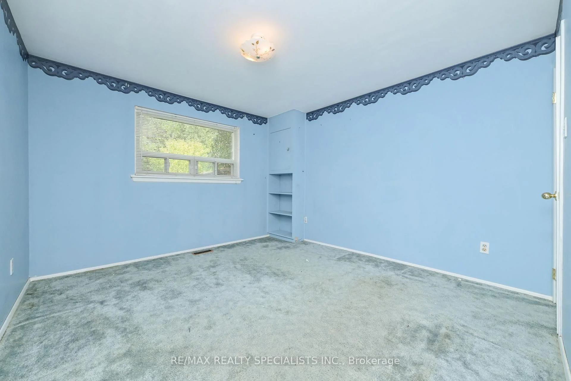 Photo 34 of 38 Algonquin Boulevard, Brampton, Avondale — HOMEH