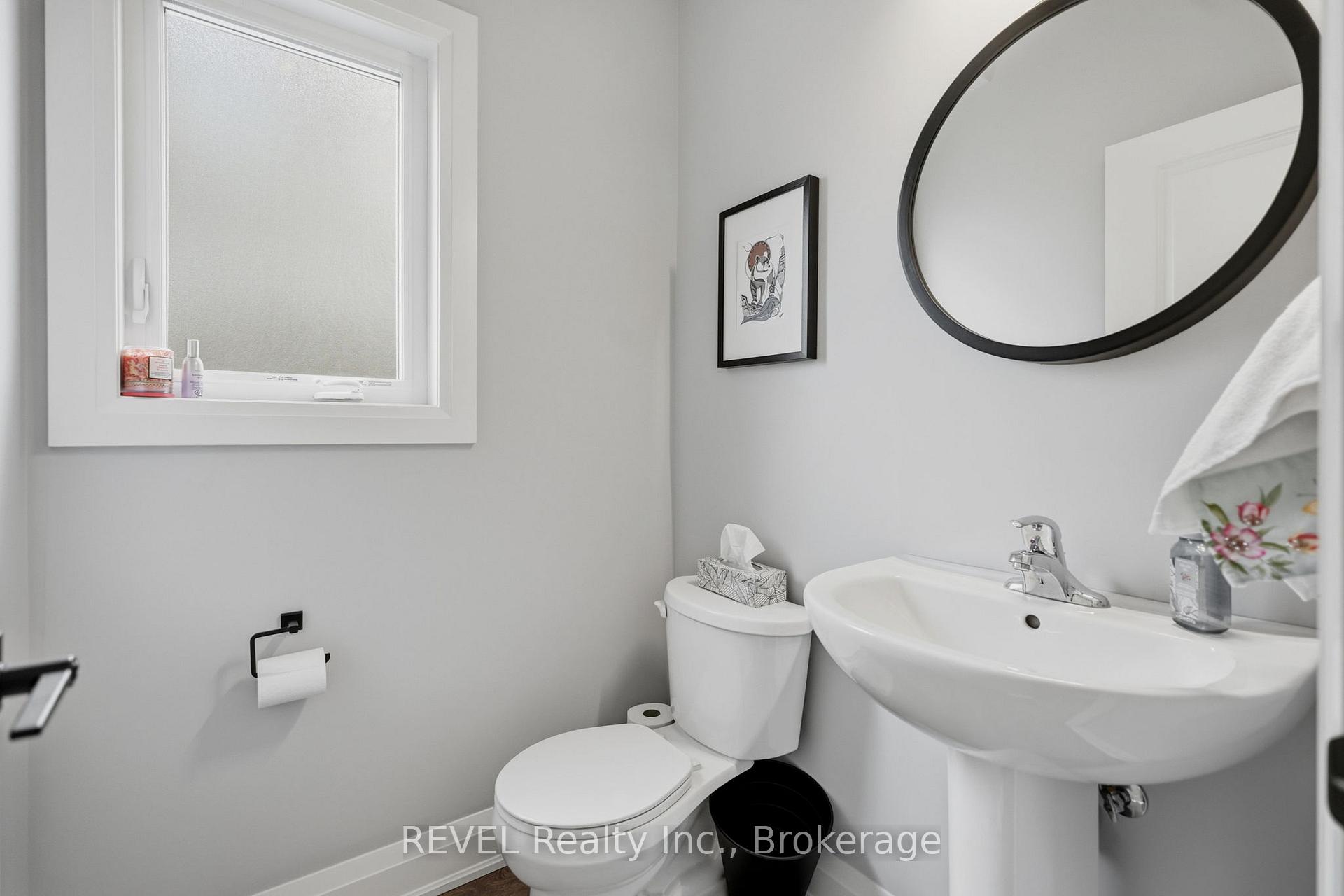 Photo 6 of 11 Lymburner Street, Pelham, Fonthill — HOMEH