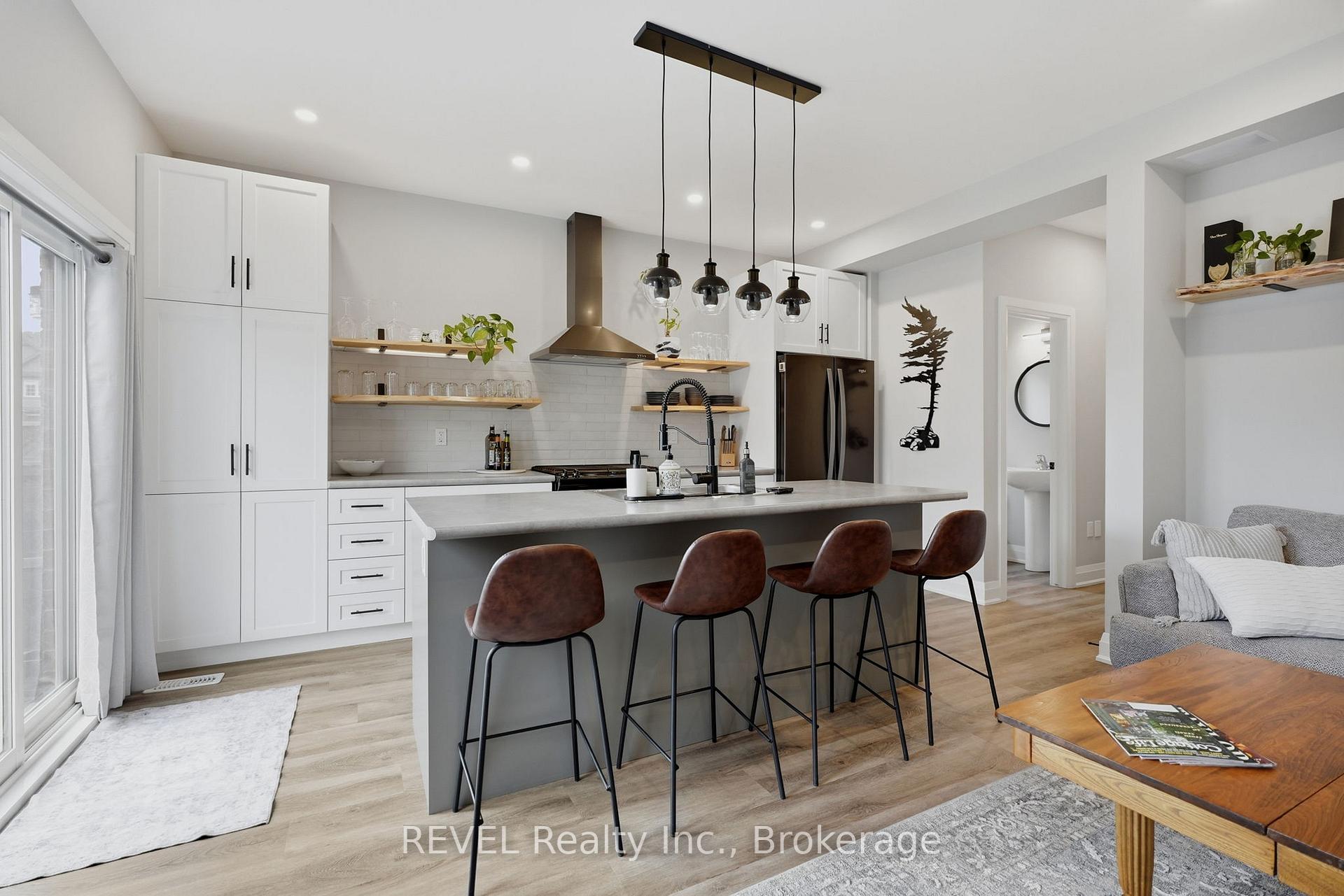 Photo 11 of 11 Lymburner Street, Pelham, Fonthill — HOMEH