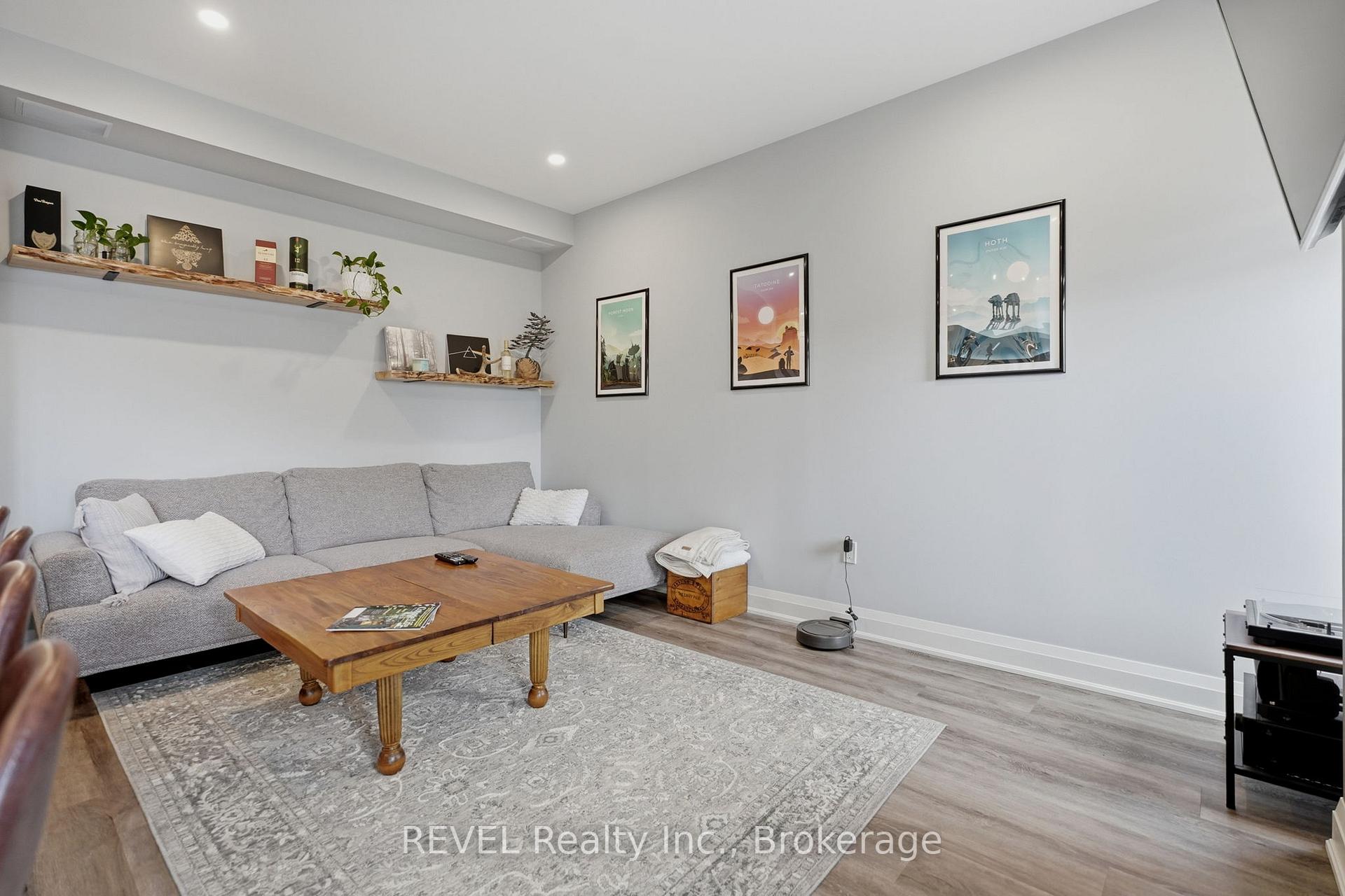 Photo 14 of 11 Lymburner Street, Pelham, Fonthill — HOMEH