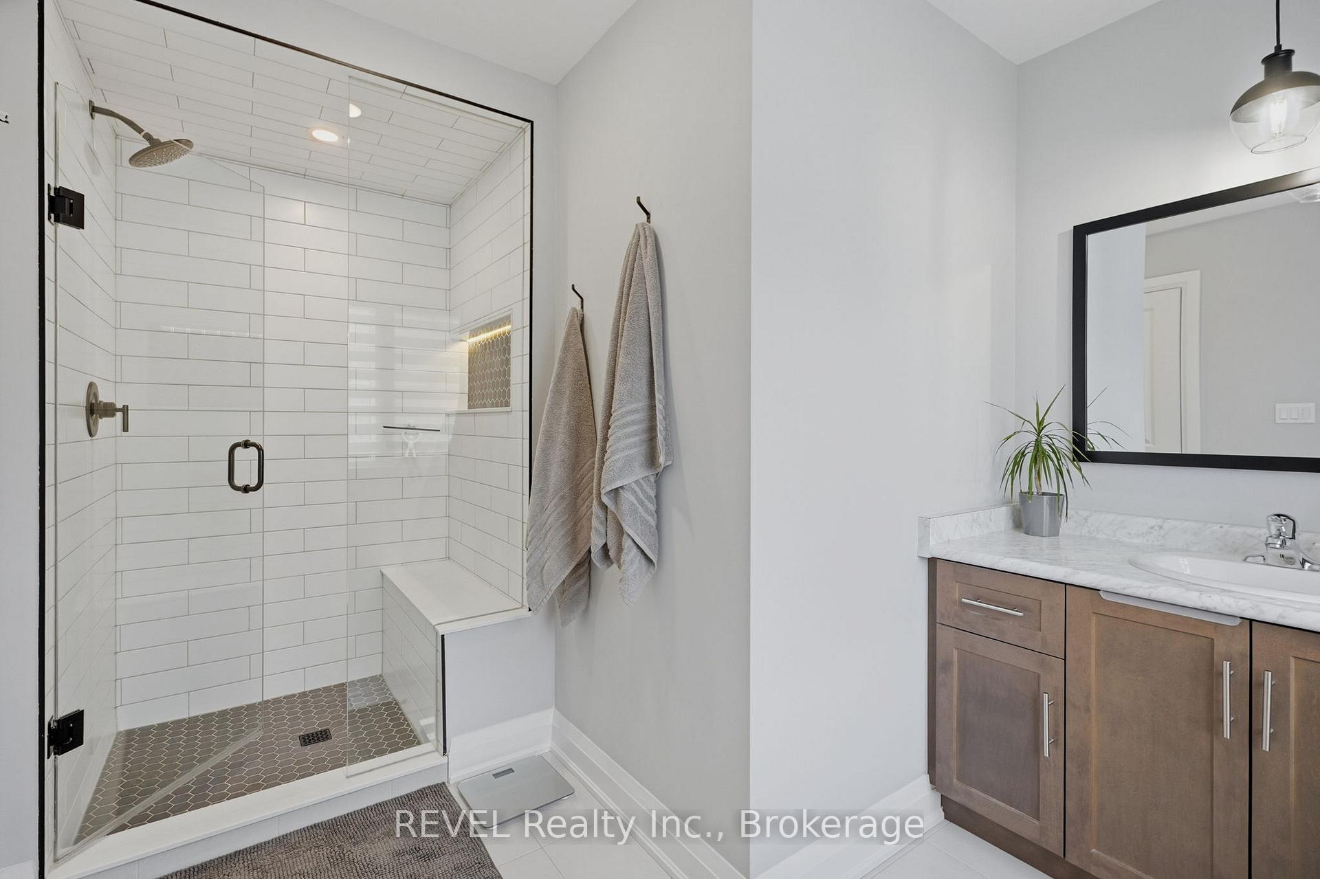 Photo 22 of 11 Lymburner Street, Pelham, Fonthill — HOMEH