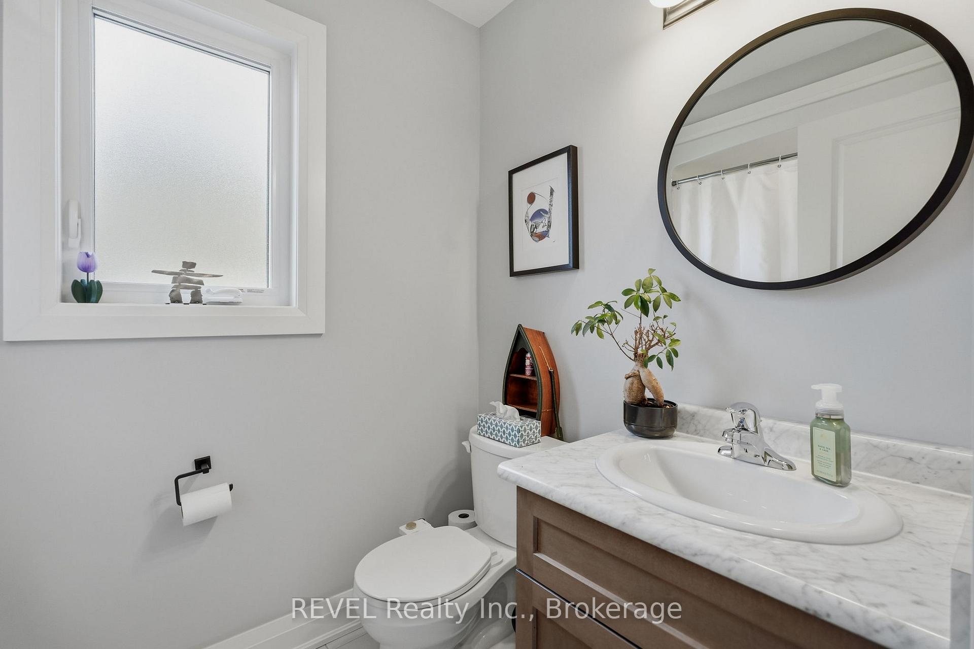 Photo 24 of 11 Lymburner Street, Pelham, Fonthill — HOMEH