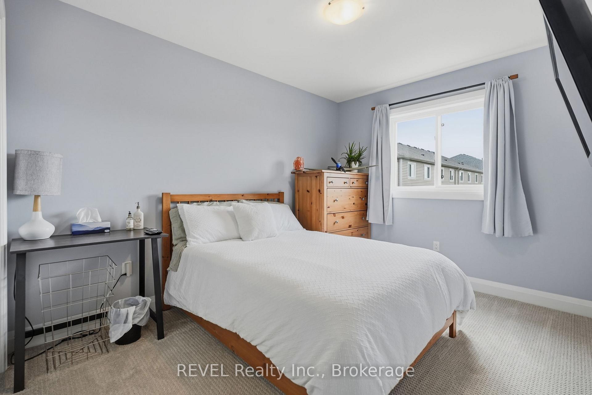 Photo 28 of 11 Lymburner Street, Pelham, Fonthill — HOMEH