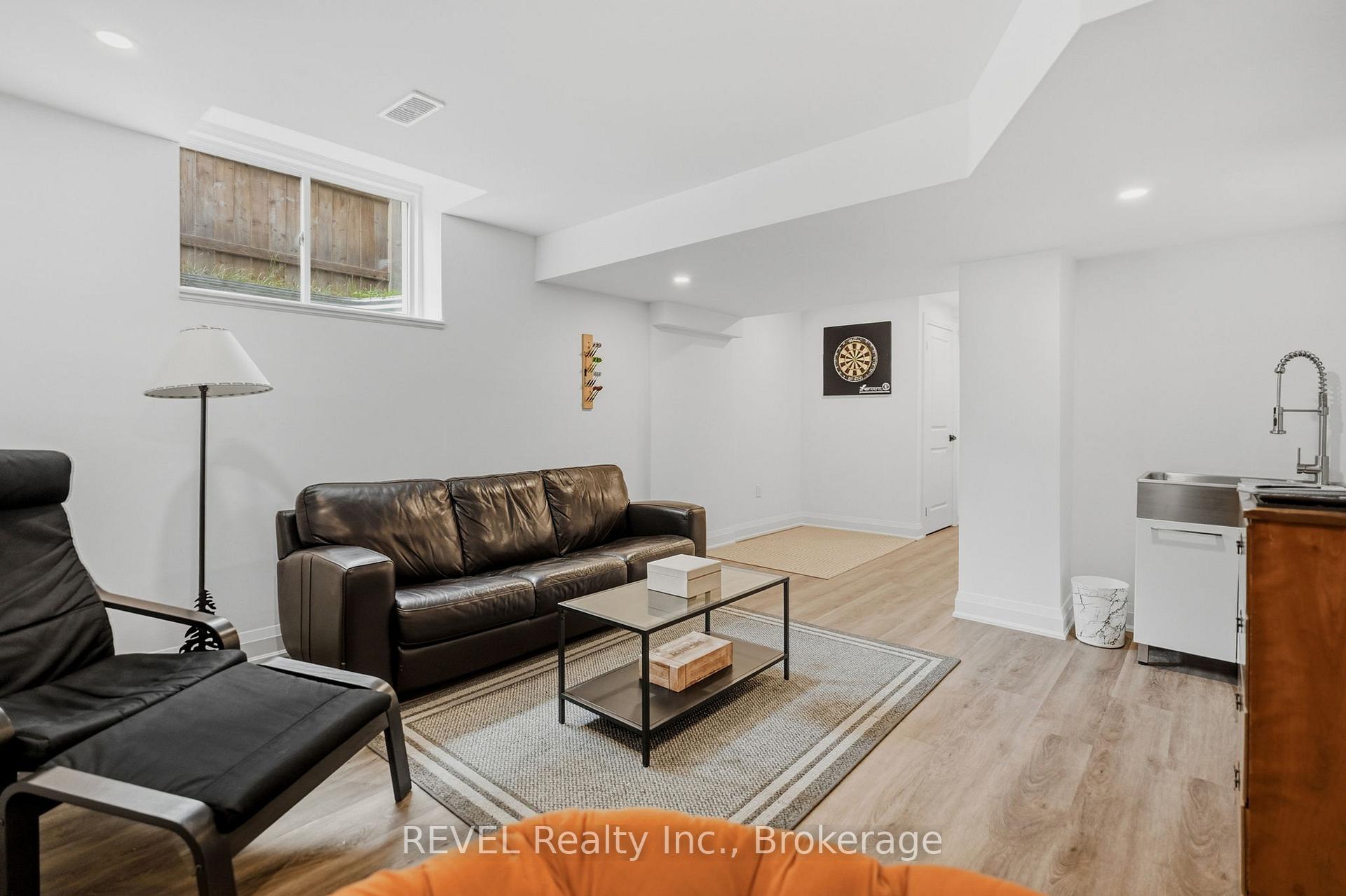 Photo 32 of 11 Lymburner Street, Pelham, Fonthill — HOMEH