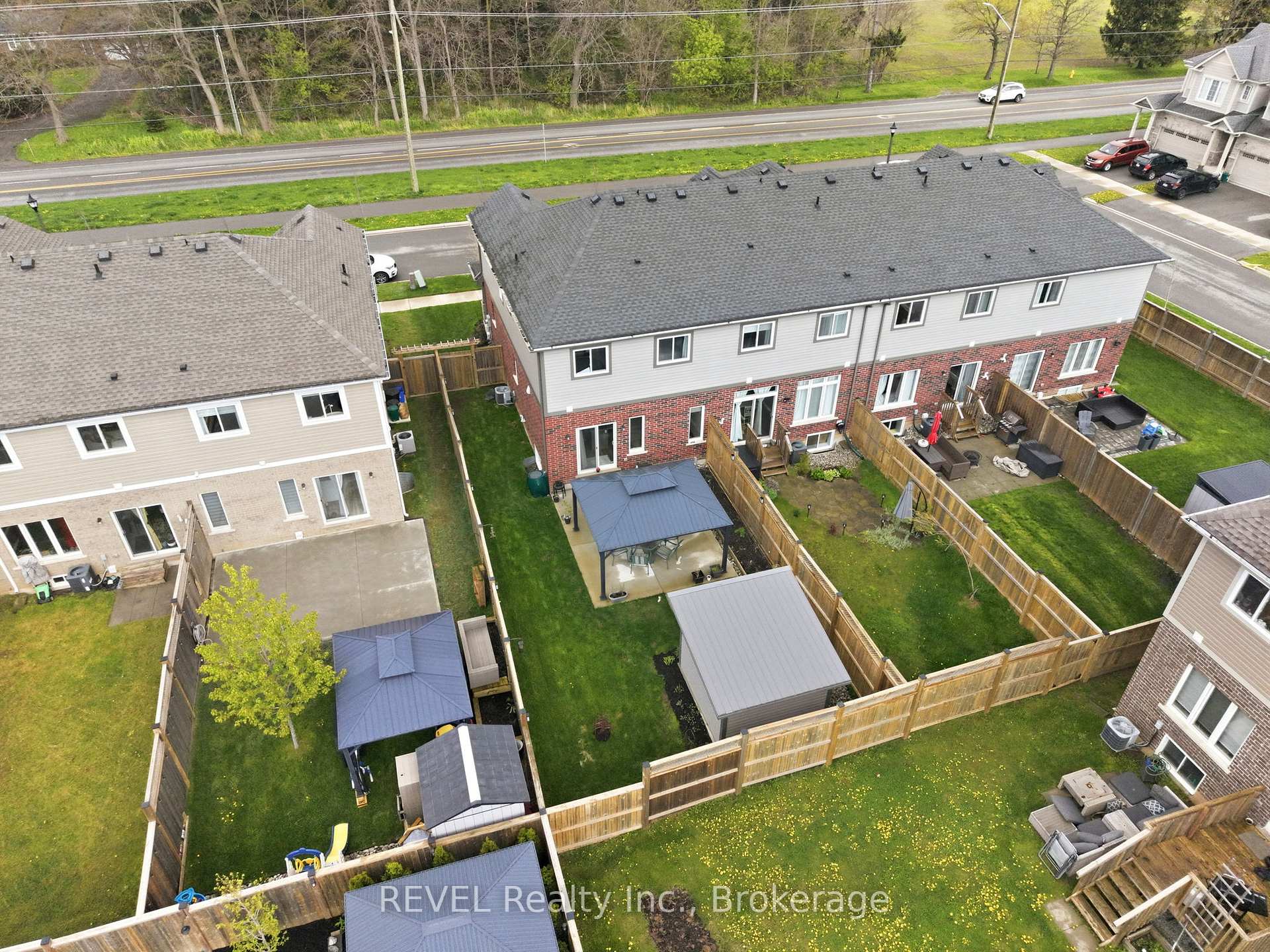 Photo 46 of 11 Lymburner Street, Pelham, Fonthill — HOMEH