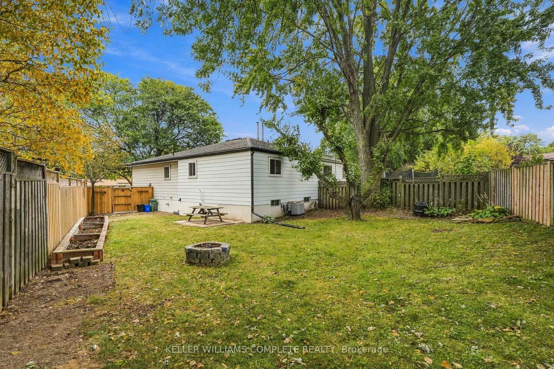 Photo 24 of 228 Golden Orchard Drive, Hamilton, Gourley — HOMEH