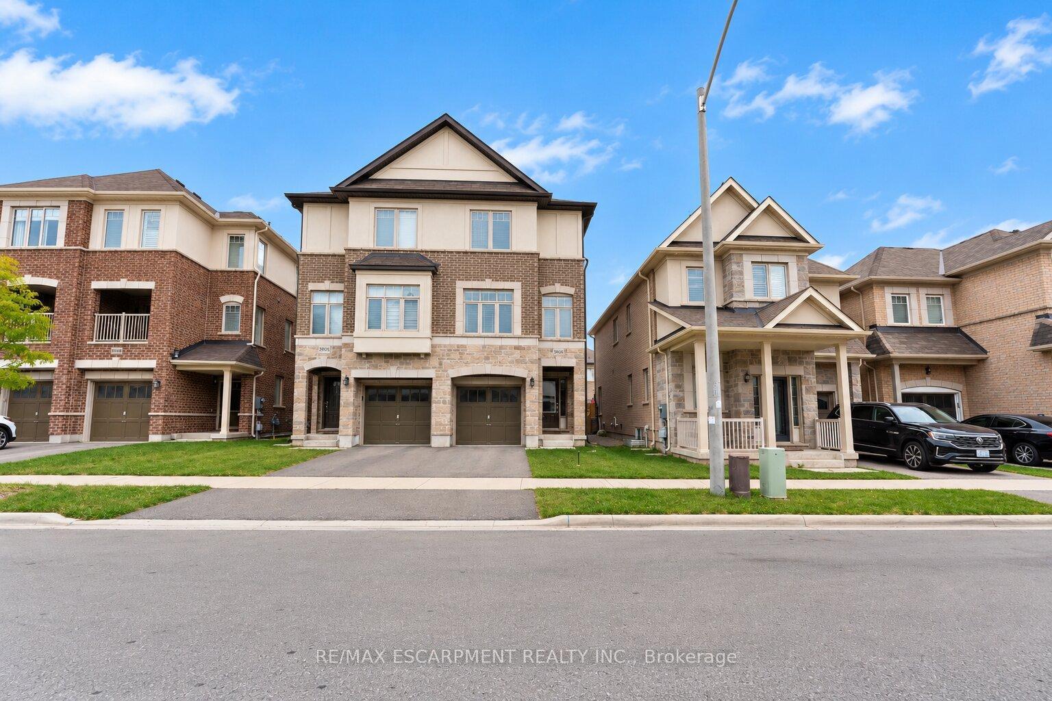Photo 2 of 3930 Tufgar Crescent, Burlington, Alton — HOMEH