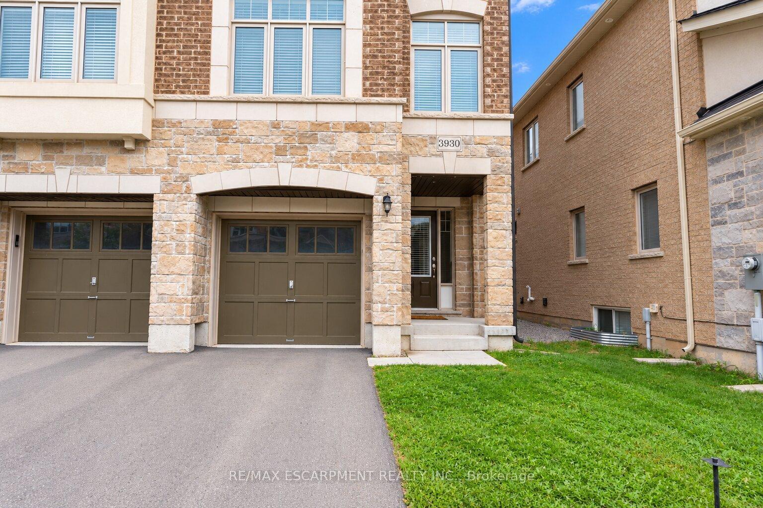 Photo 4 of 3930 Tufgar Crescent, Burlington, Alton — HOMEH